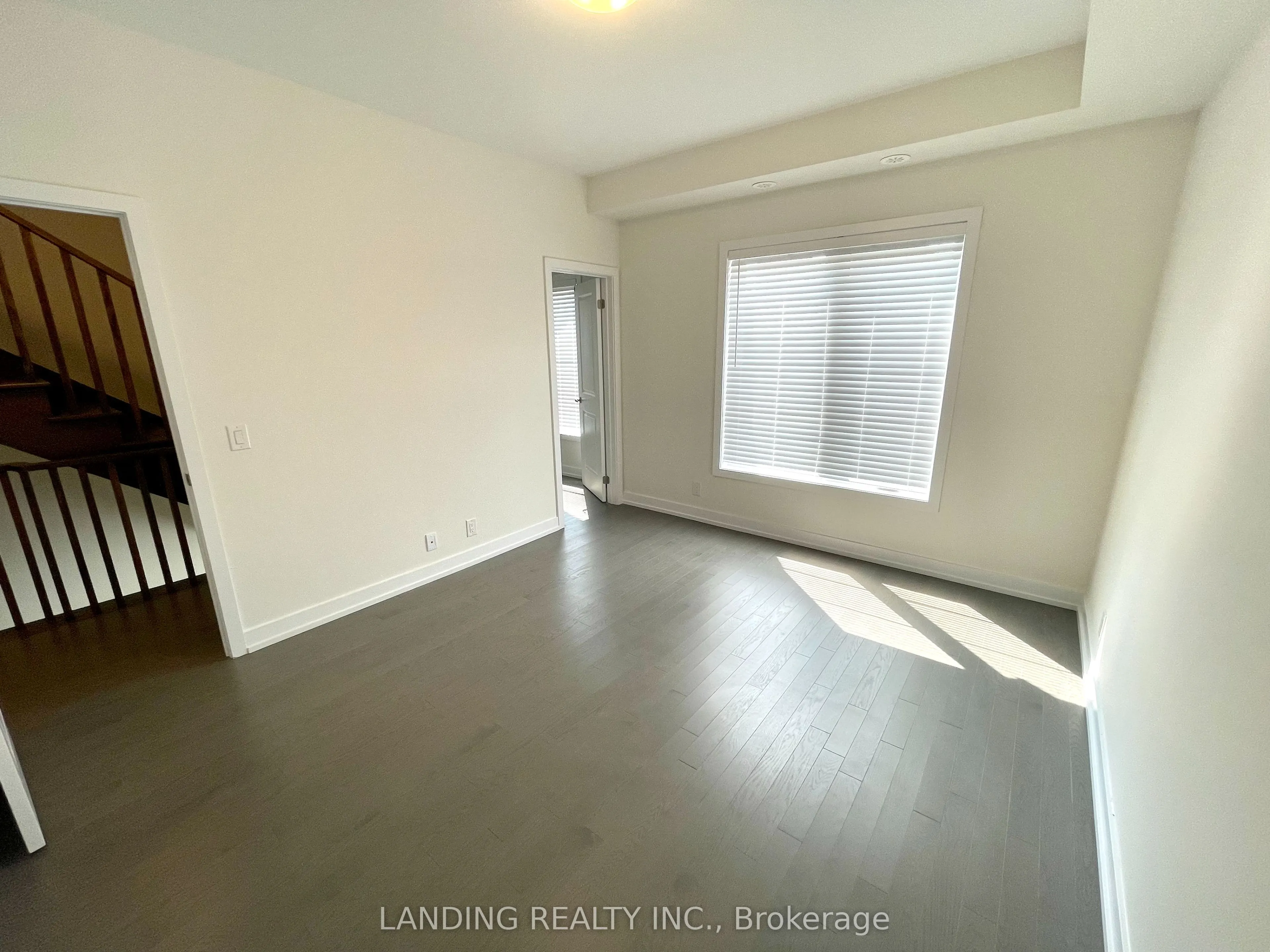 24 Guardhouse Crescent
