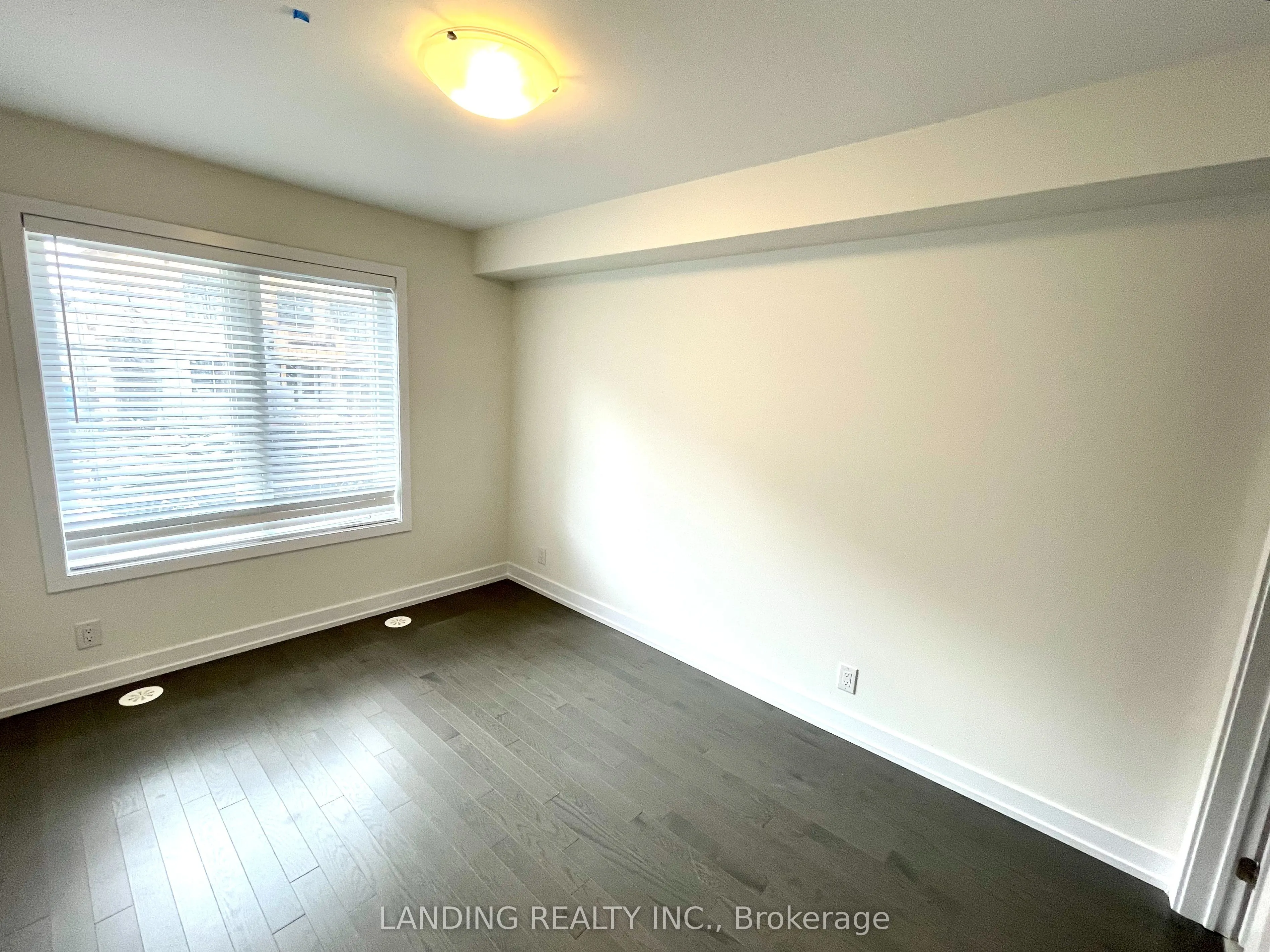 24 Guardhouse Crescent