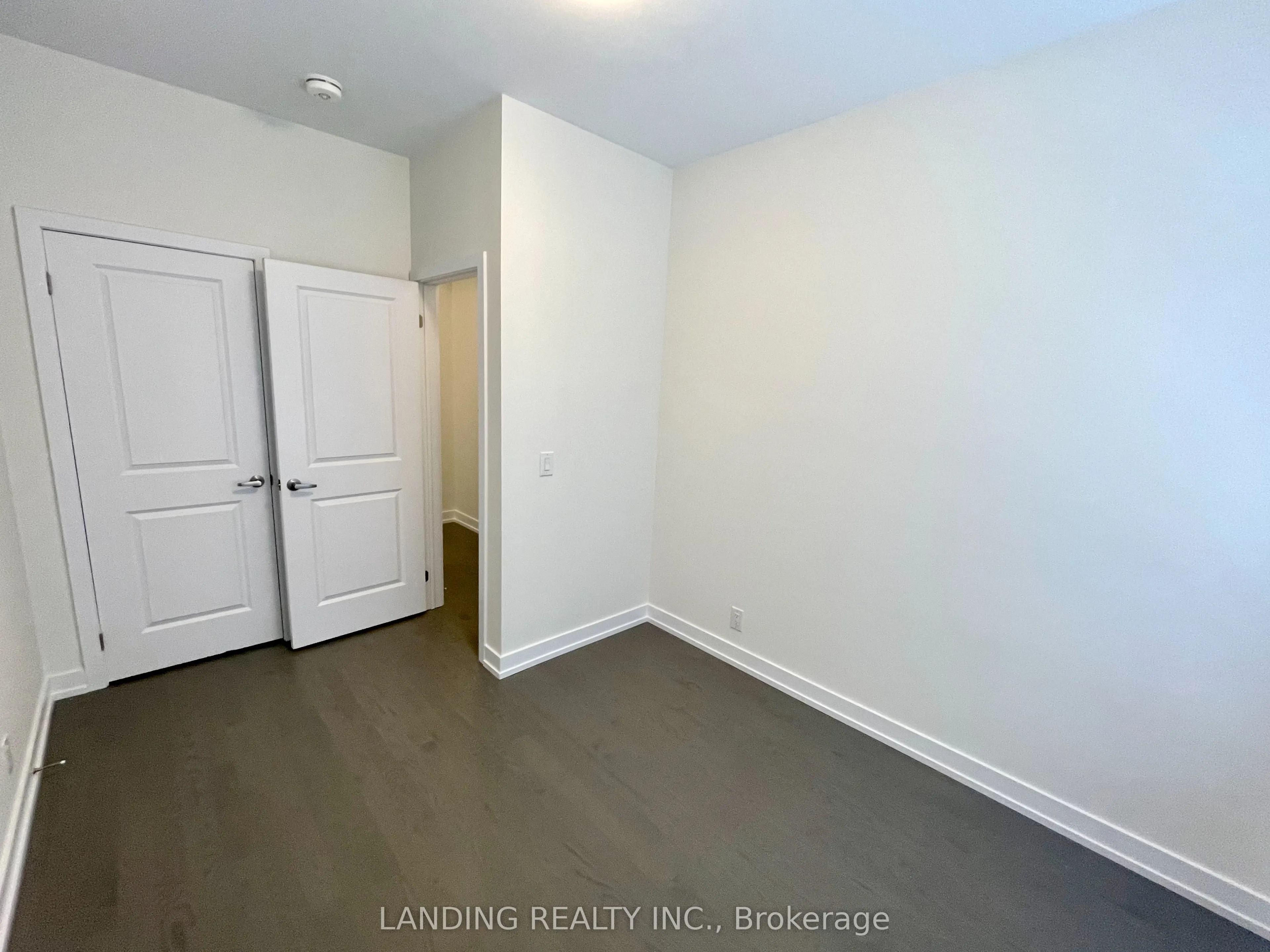 24 Guardhouse Crescent