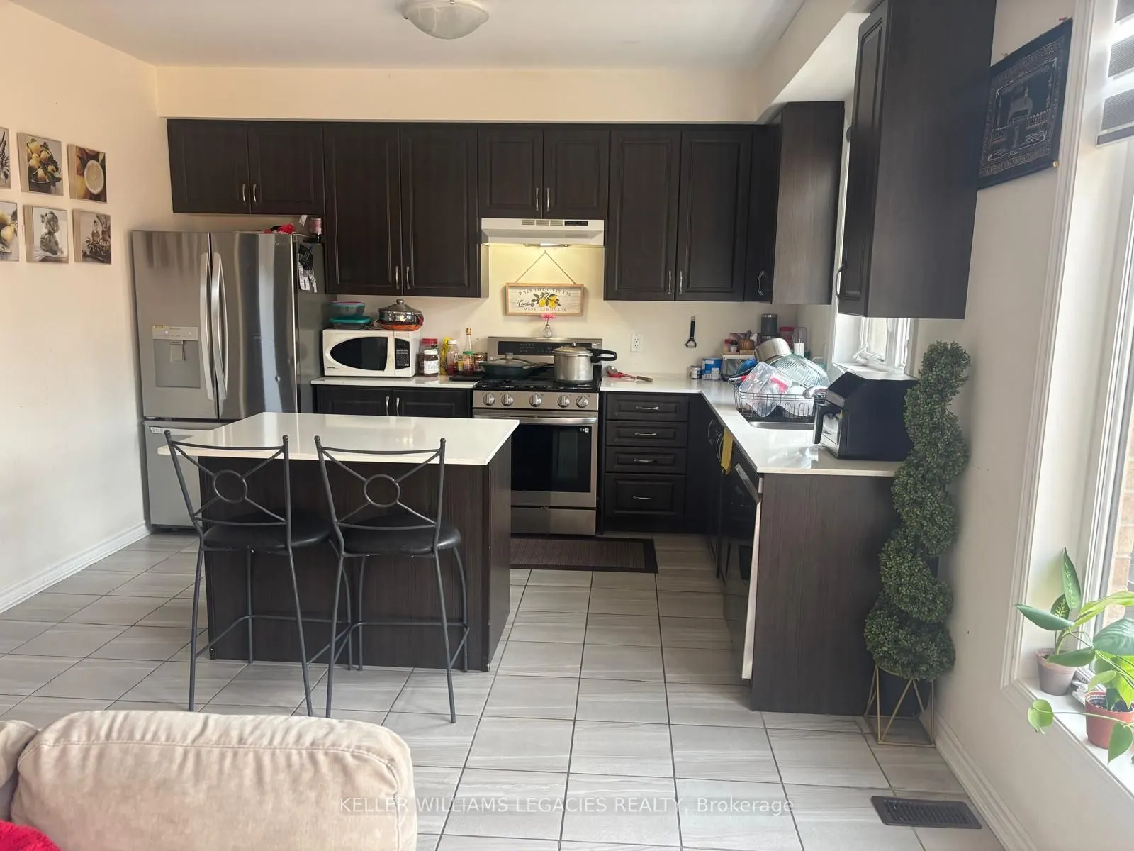2300 Grainger Loop