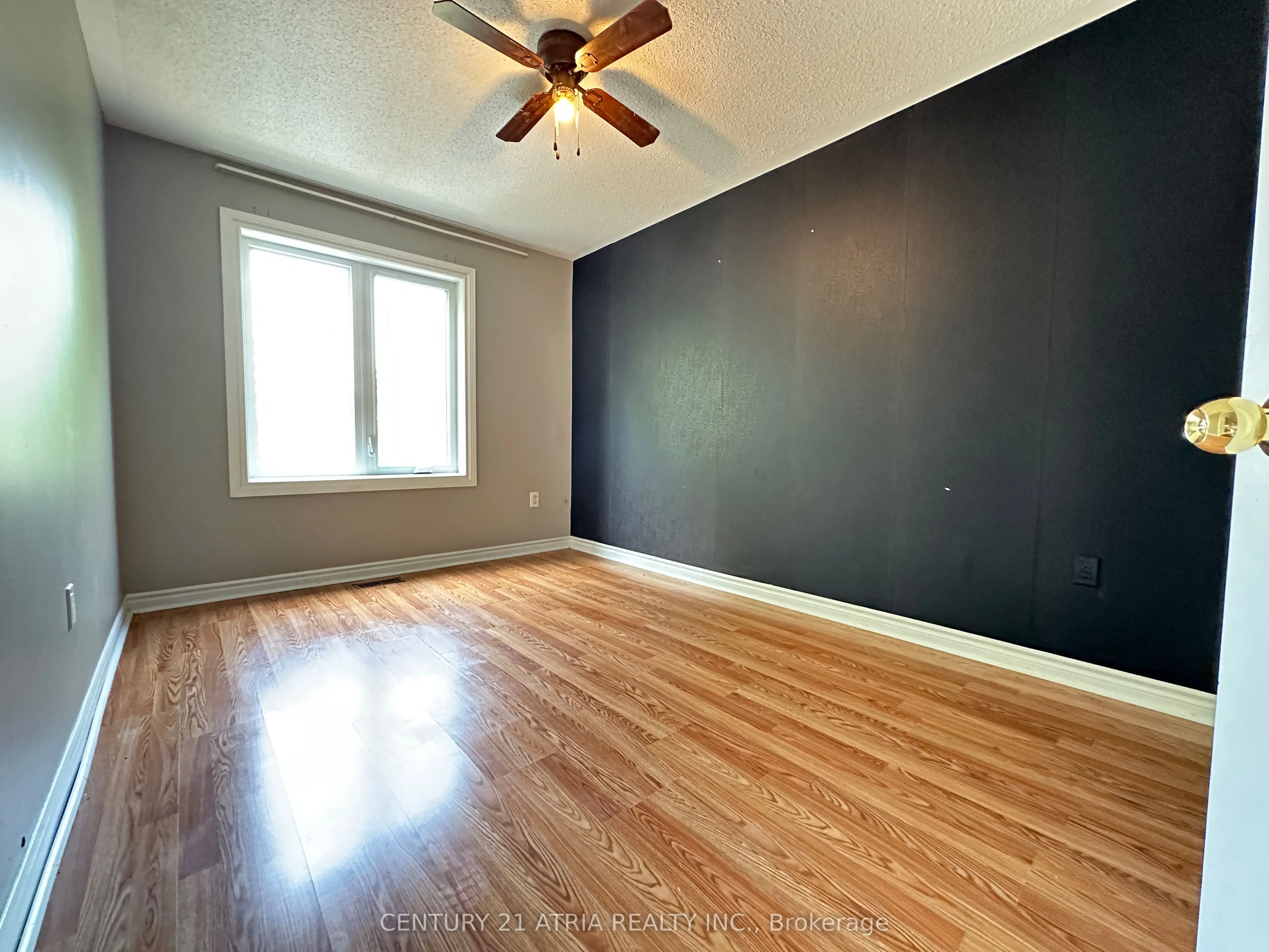 73 Silverdart Crescent