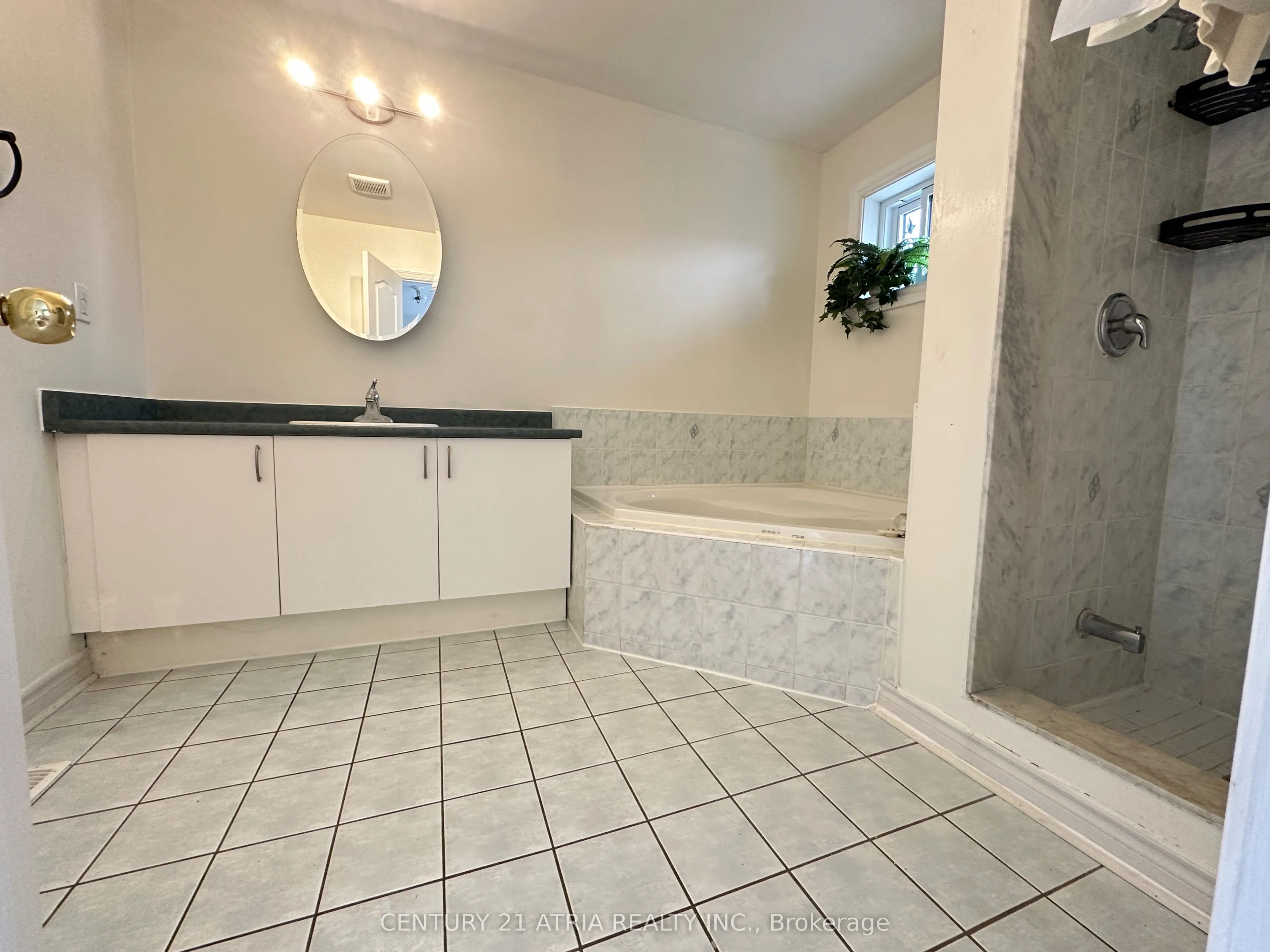 73 Silverdart Crescent