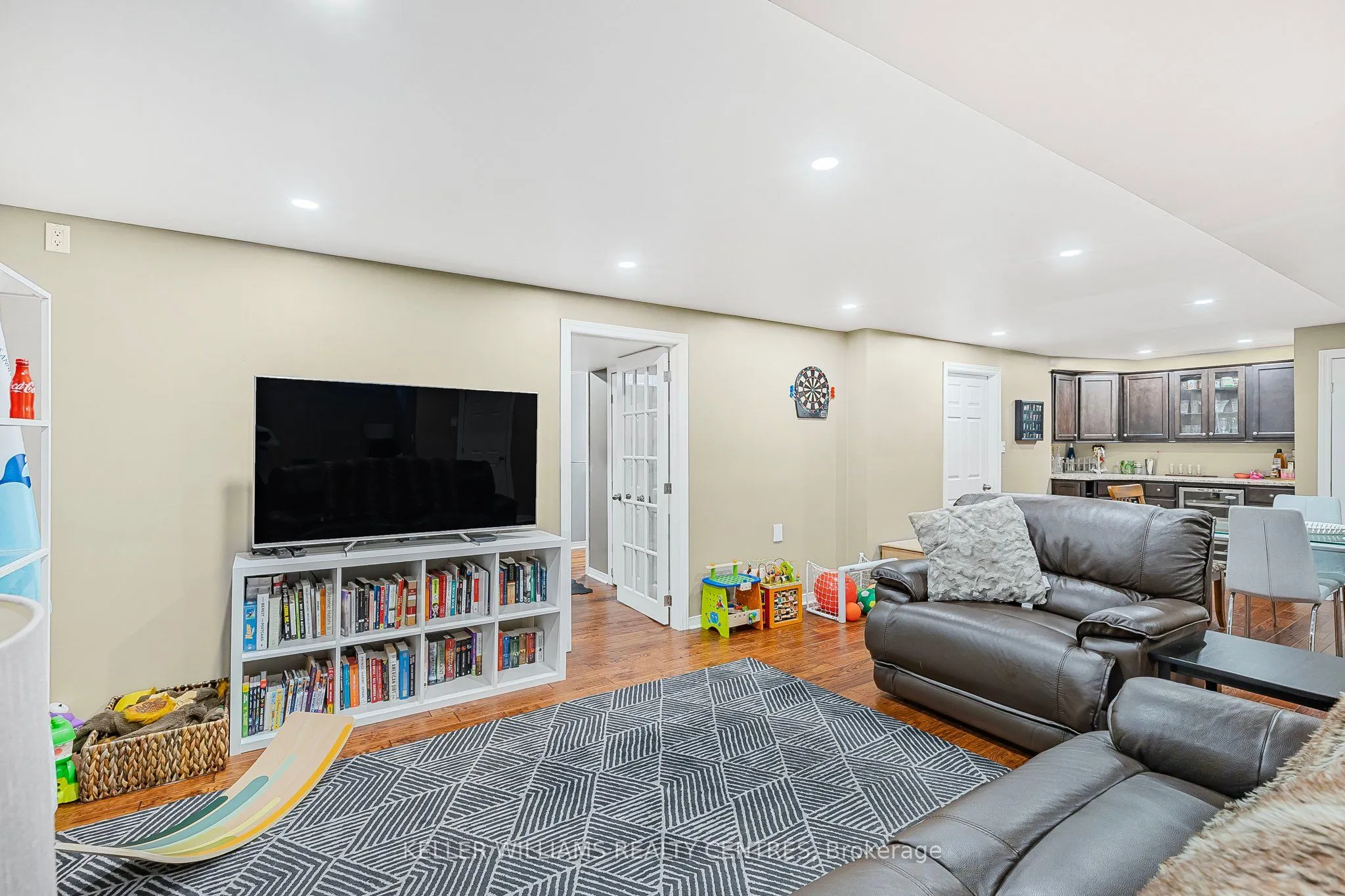 107 Rhodes Circle