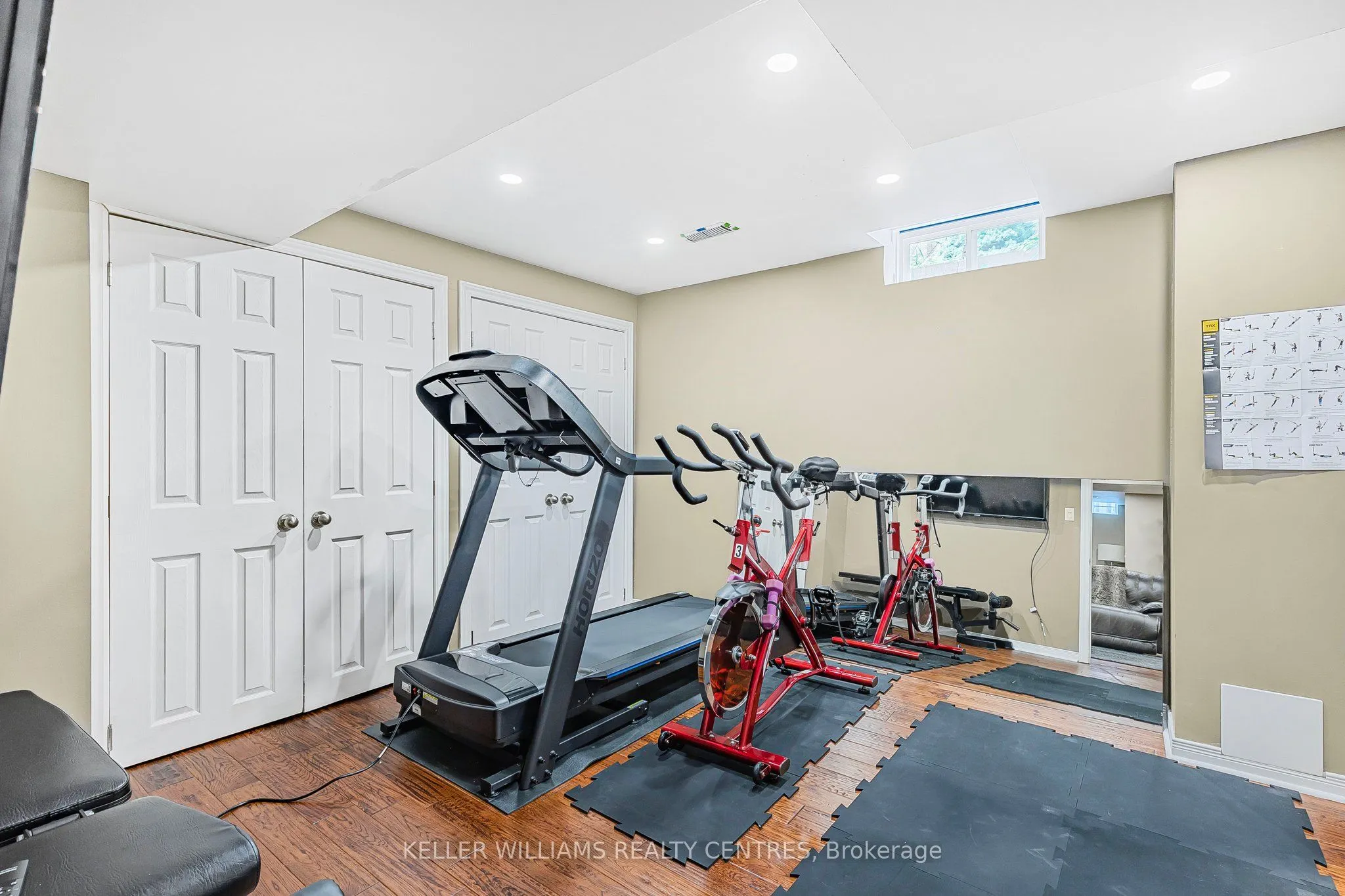 107 Rhodes Circle