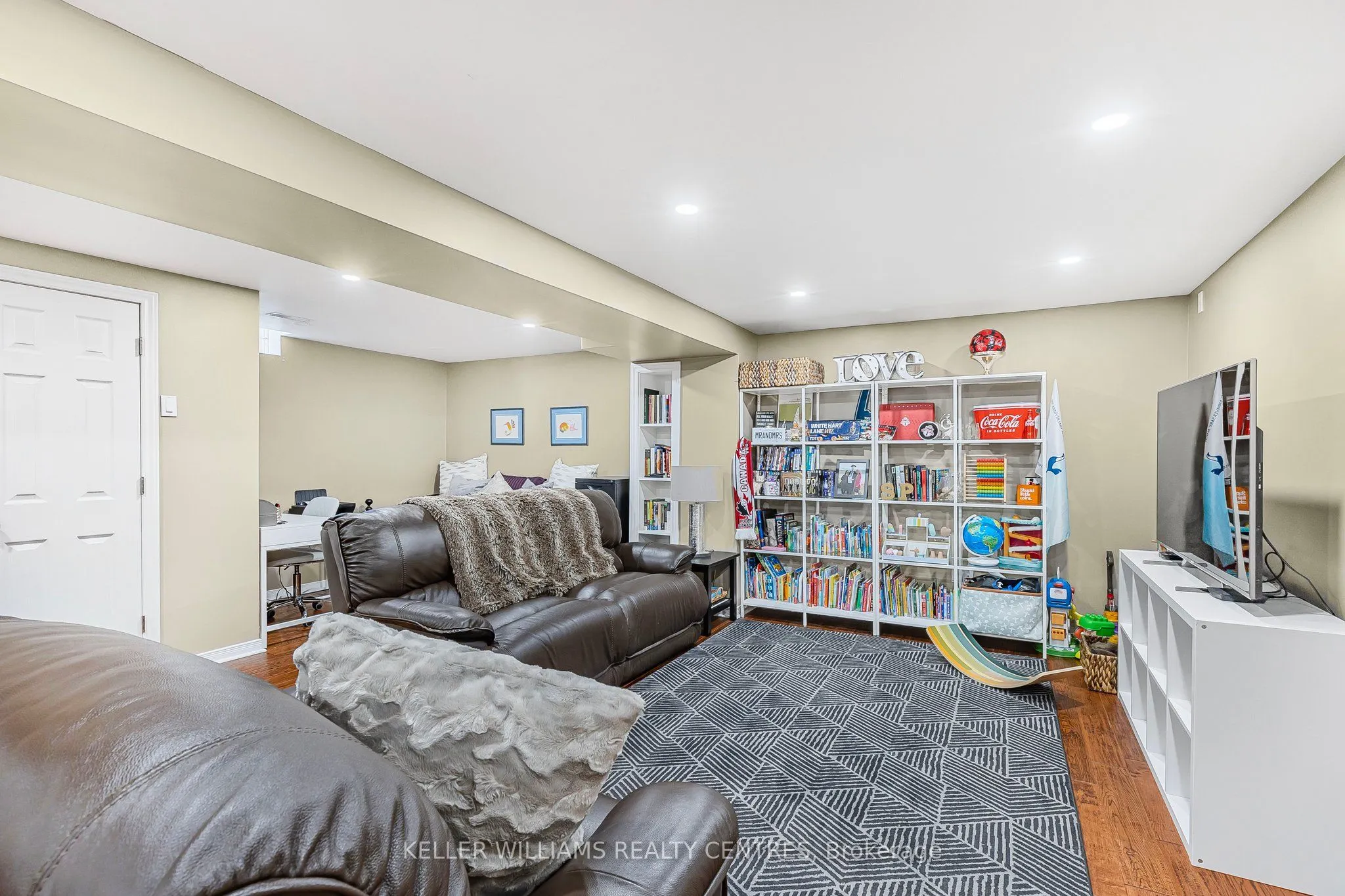 107 Rhodes Circle