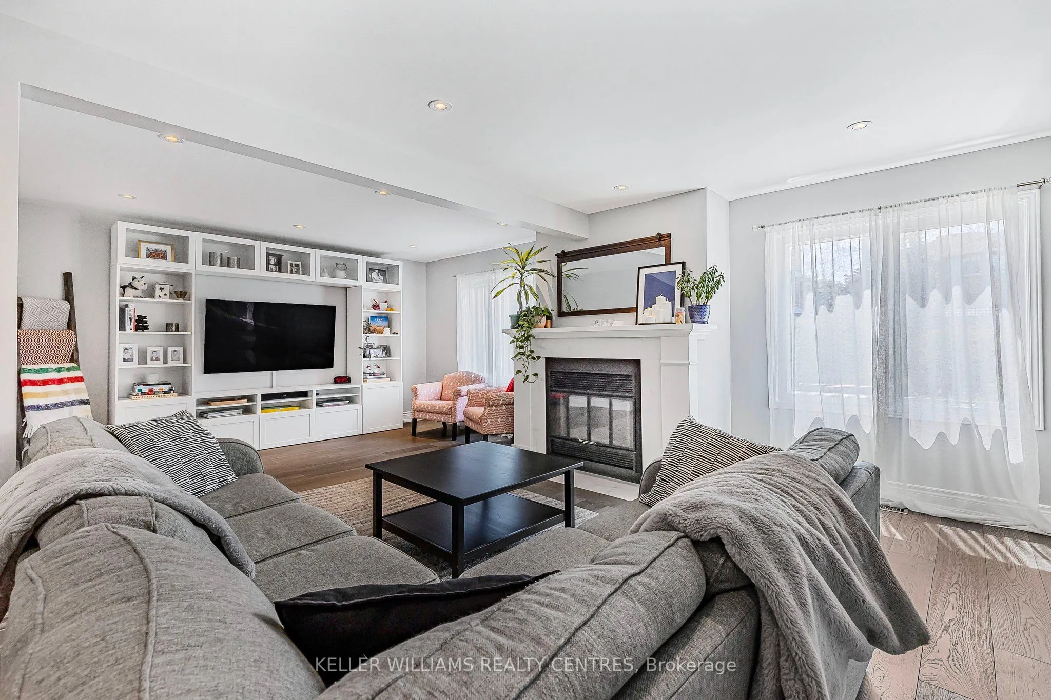 107 Rhodes Circle