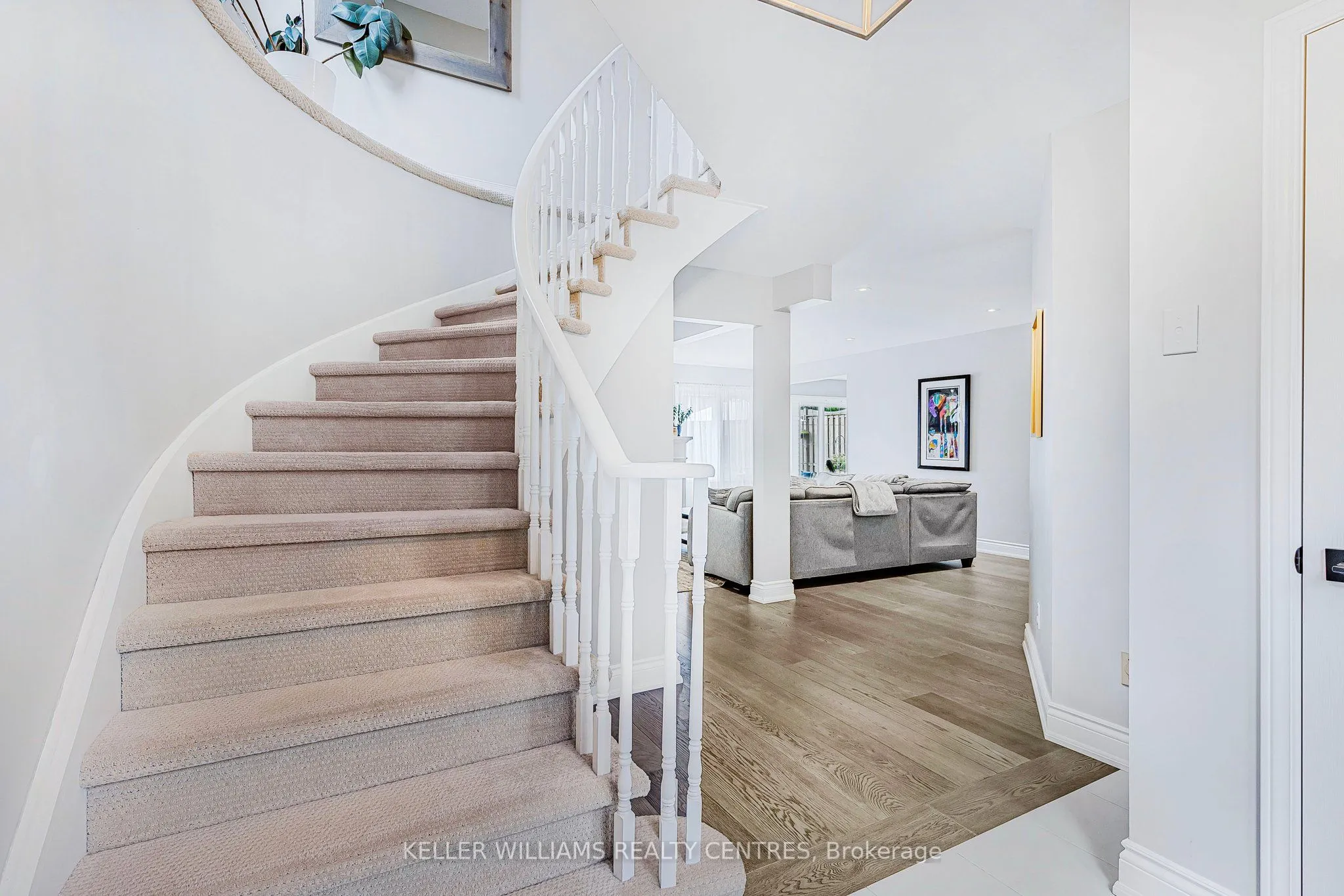 107 Rhodes Circle