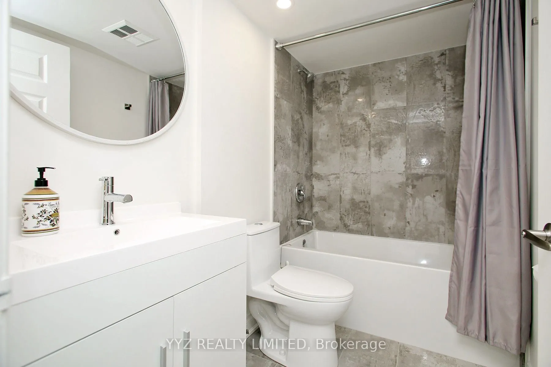 1 Clark Avenue W, #407