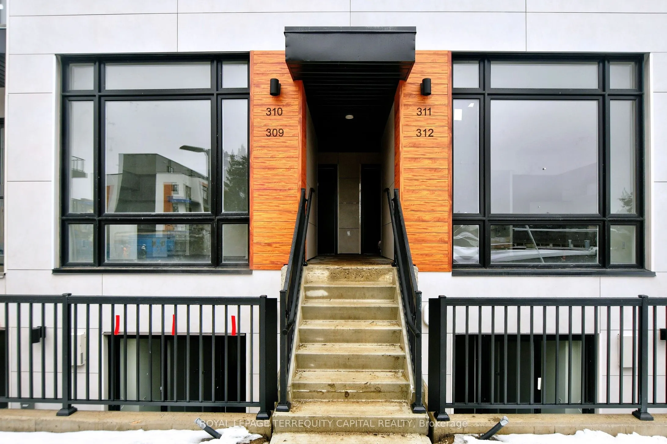 6 Steckley House Lane, #Th 309
