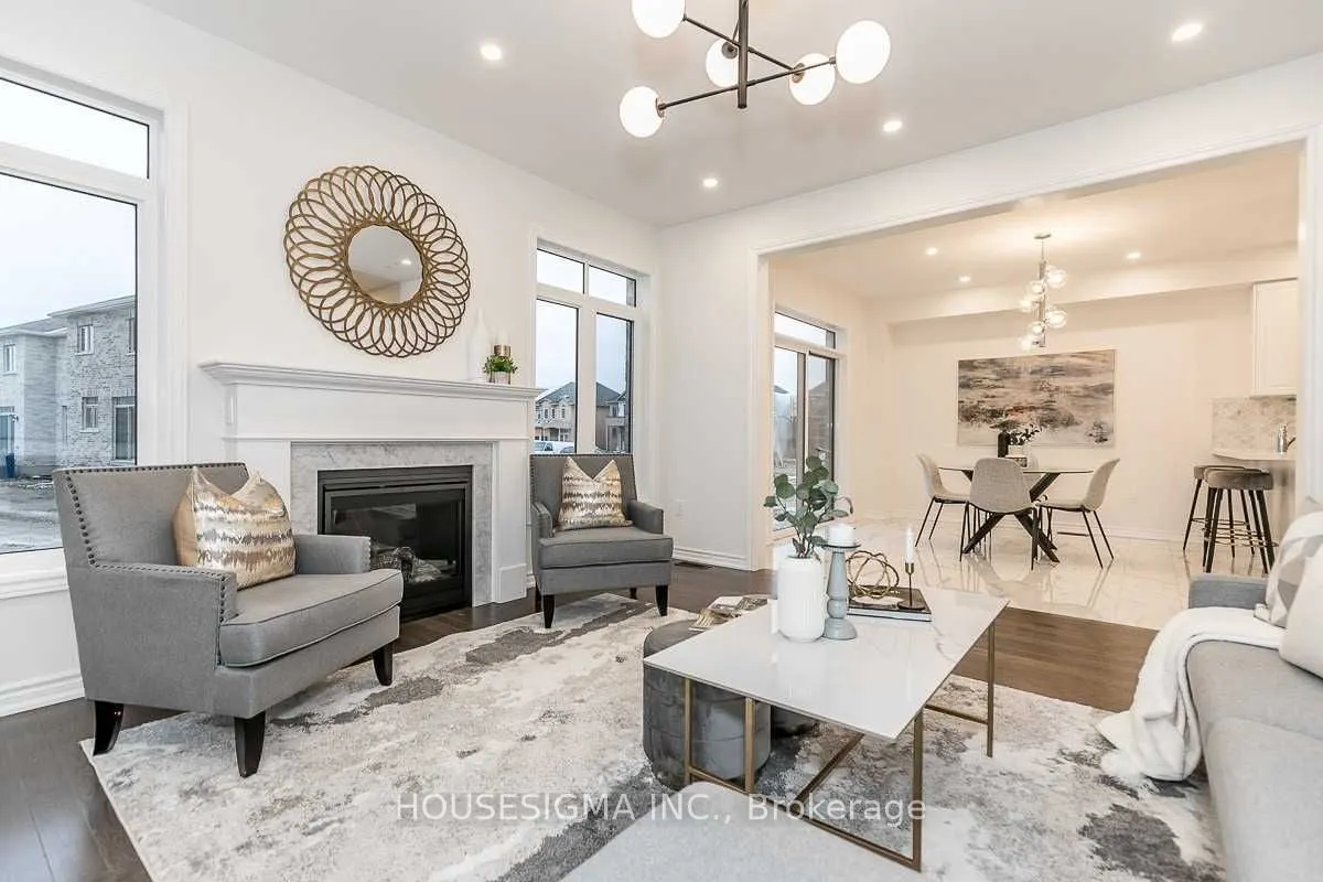 121 Ferragine Crescent