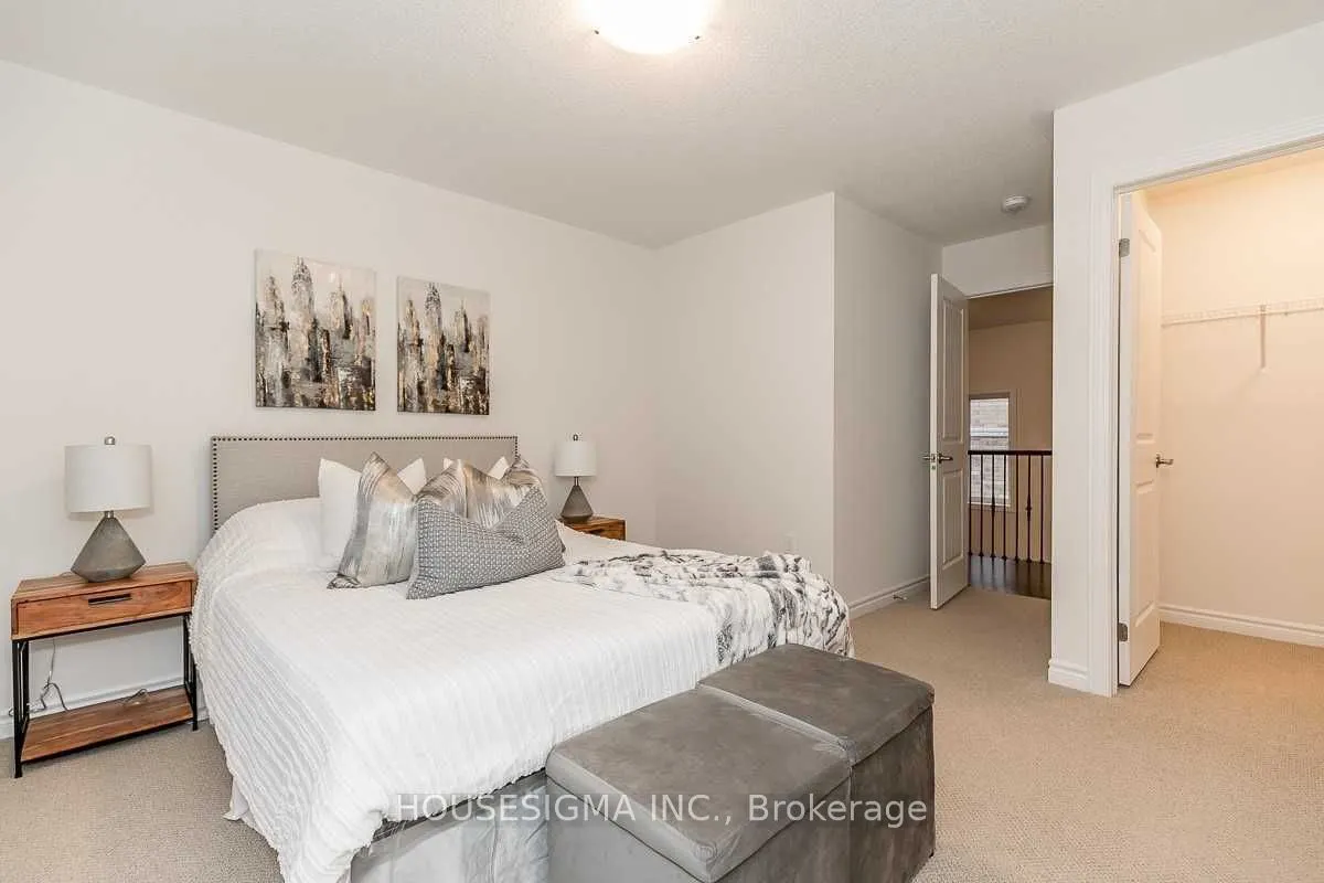 121 Ferragine Crescent