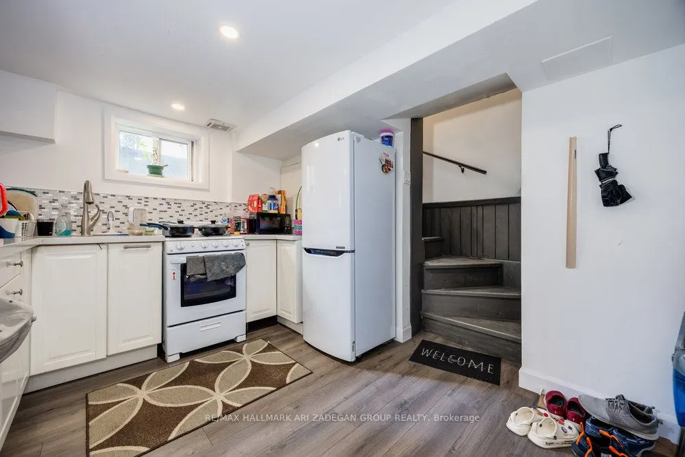 47 Newbury Drive