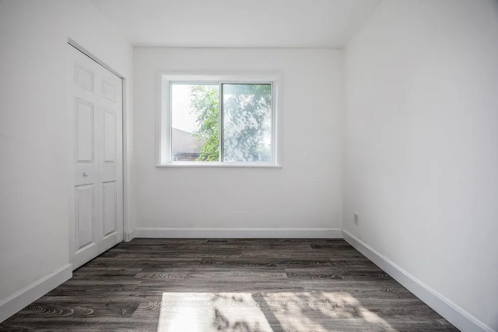 47 Newbury Drive