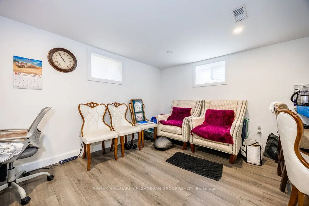 47 Newbury Drive
