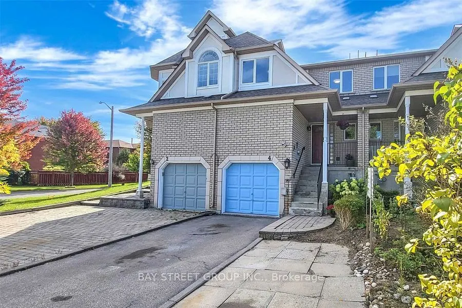 4 Goldbrook Crescent