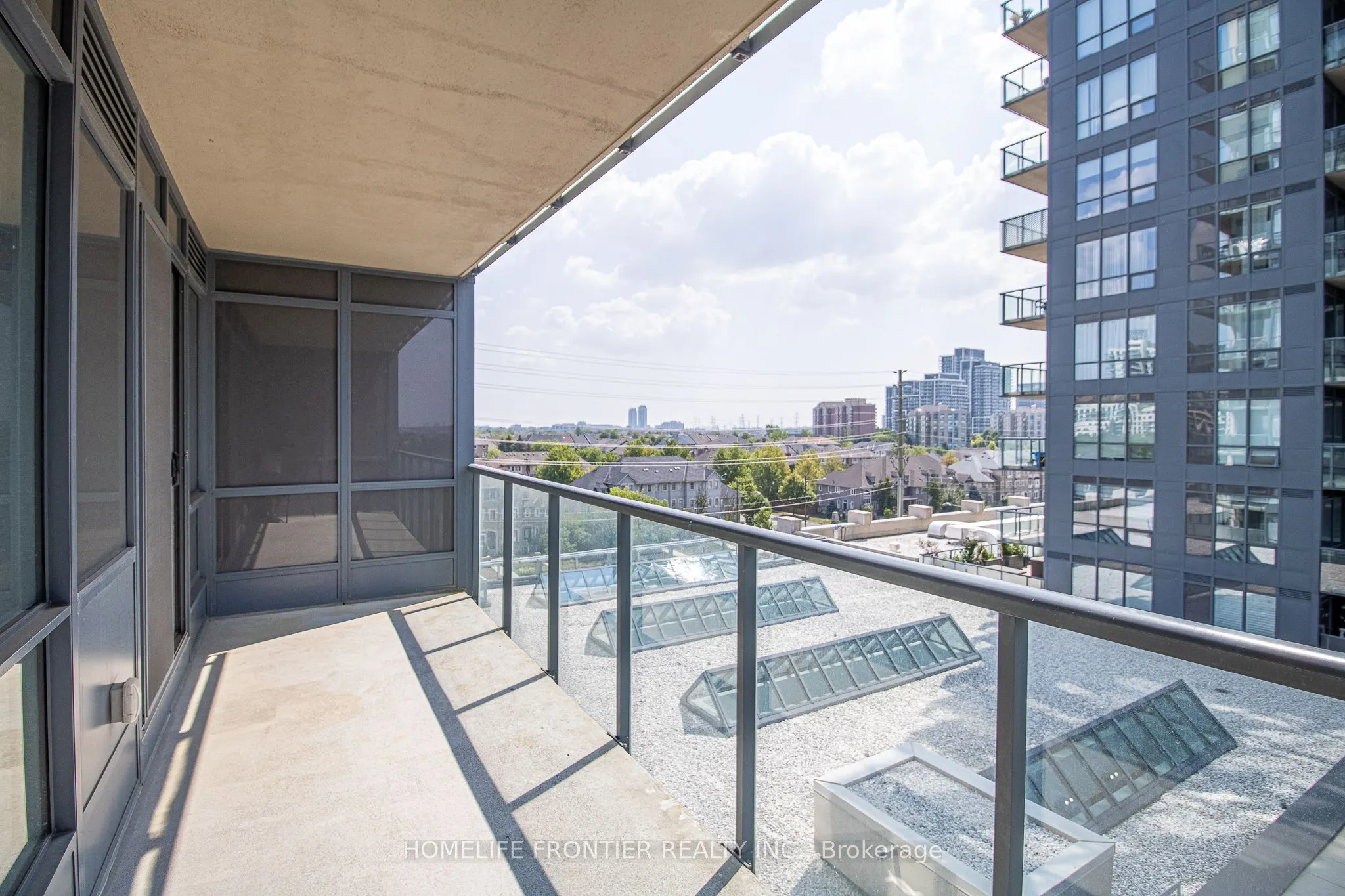 9090 Yonge Street, #609B