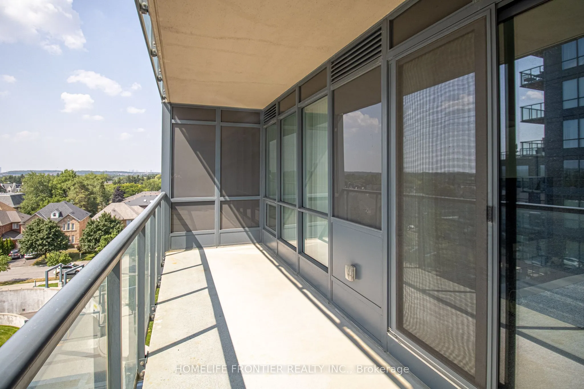 9090 Yonge Street, #609B