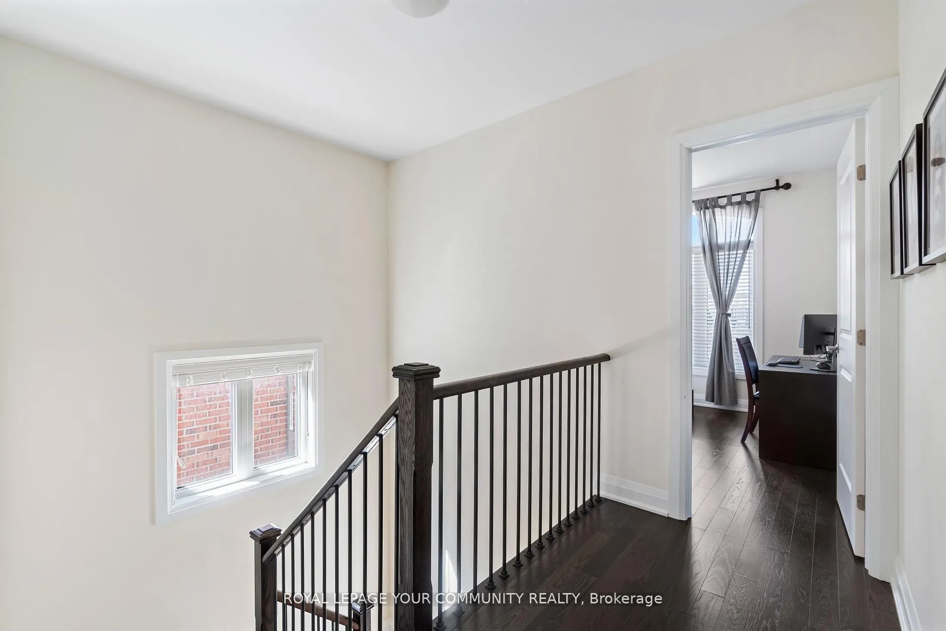 8 Duncombe Lane