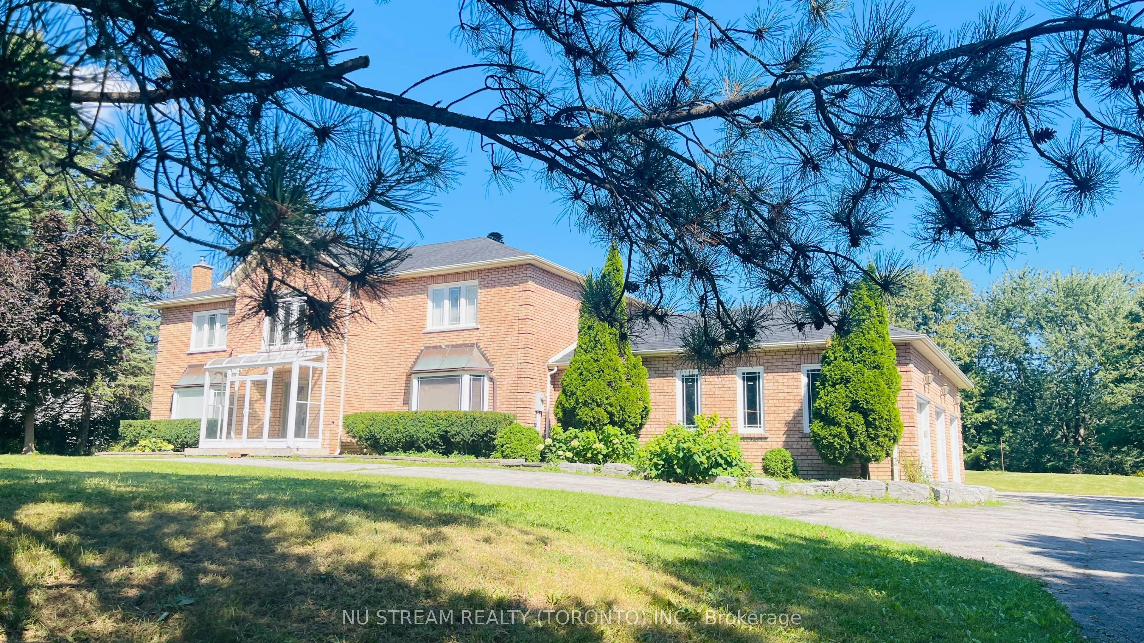 4 Willow Creek Drive