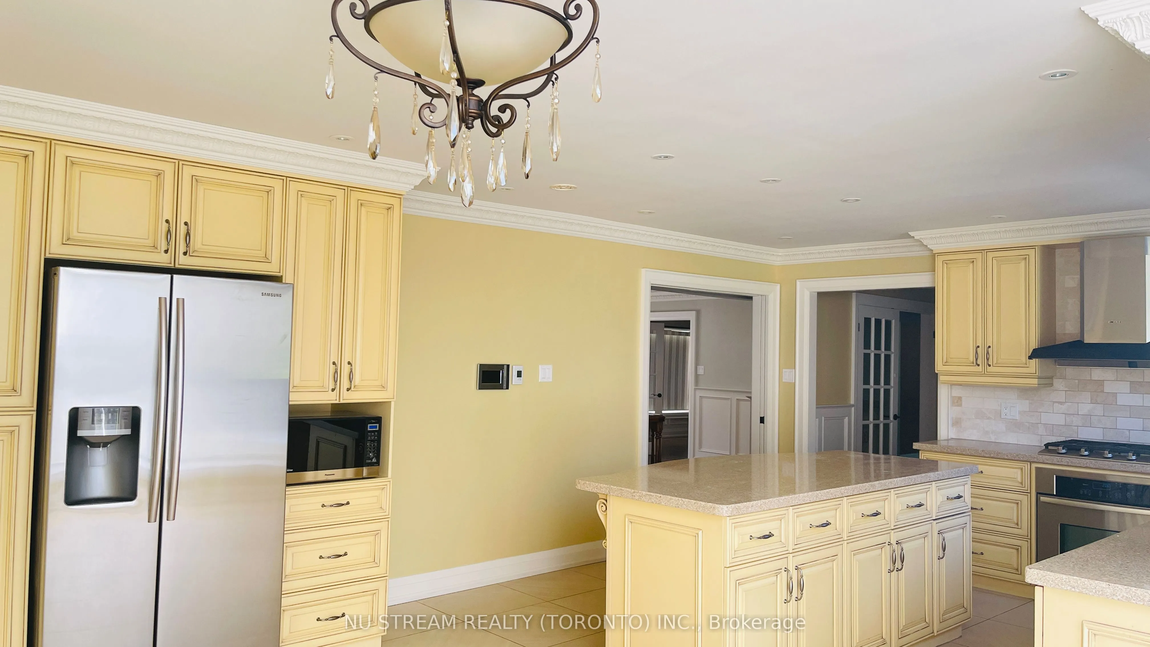 4 Willow Creek Drive