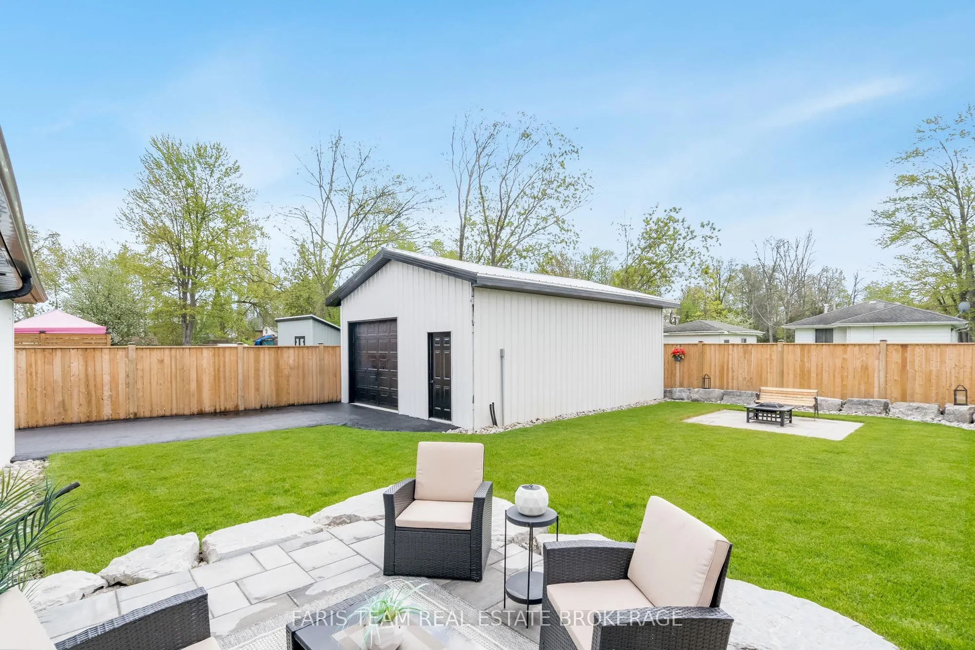 1135 Poplar Drive
