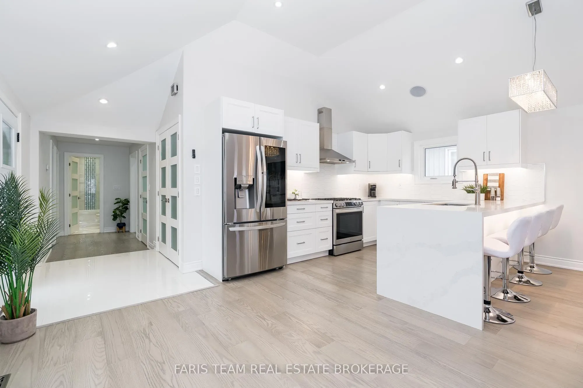 1135 Poplar Drive