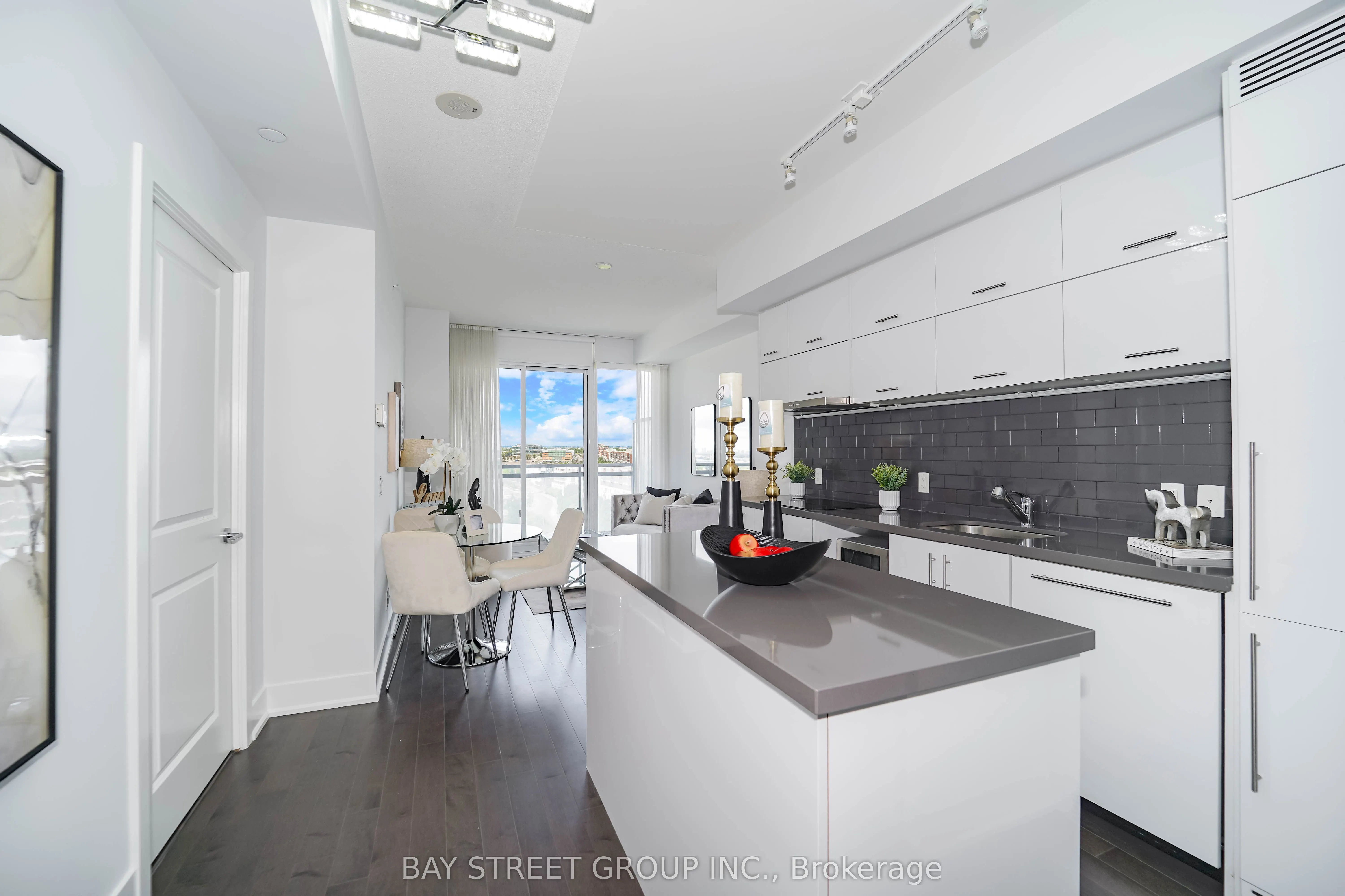 8081 Birchmount Road, #909