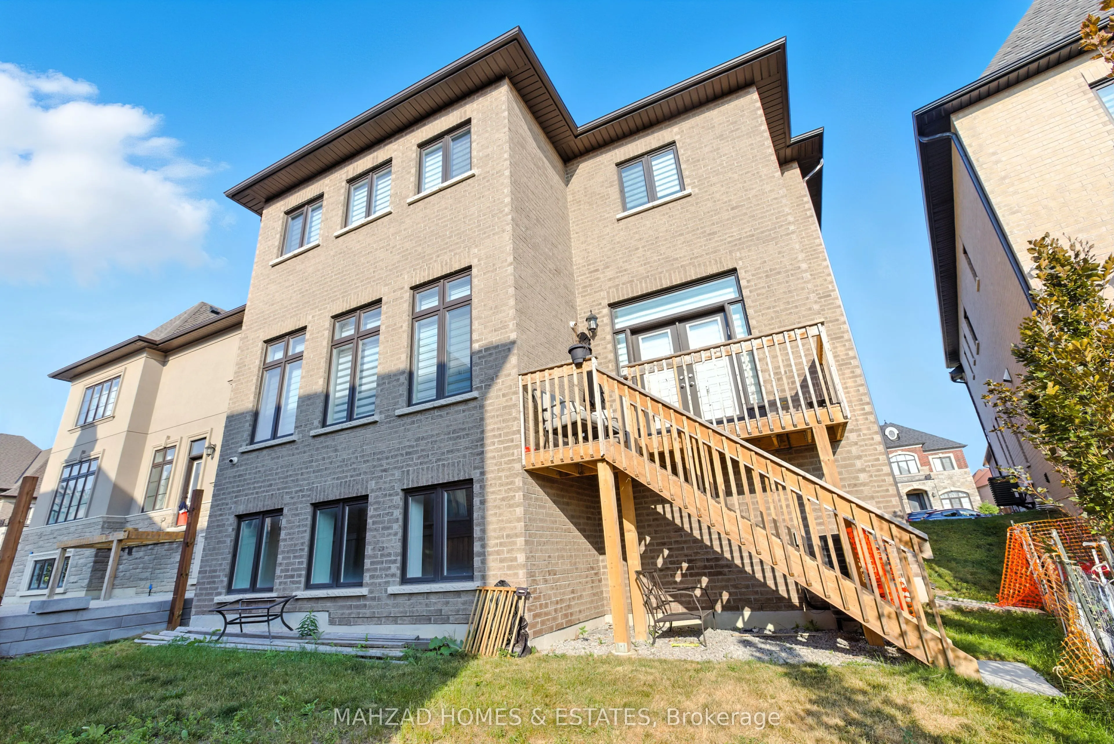 18 Casavant Court
