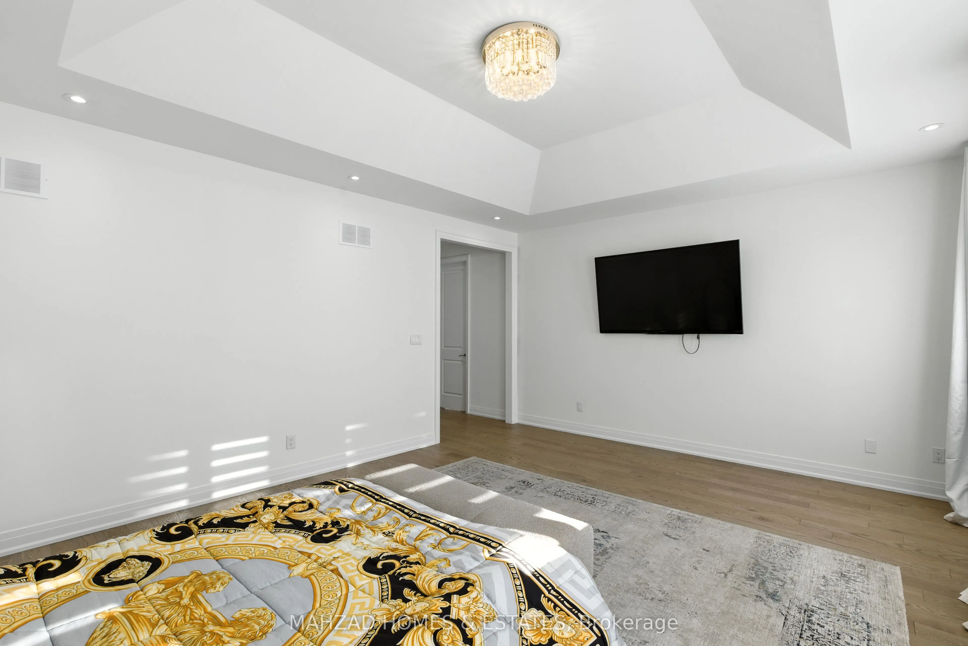 18 Casavant Court