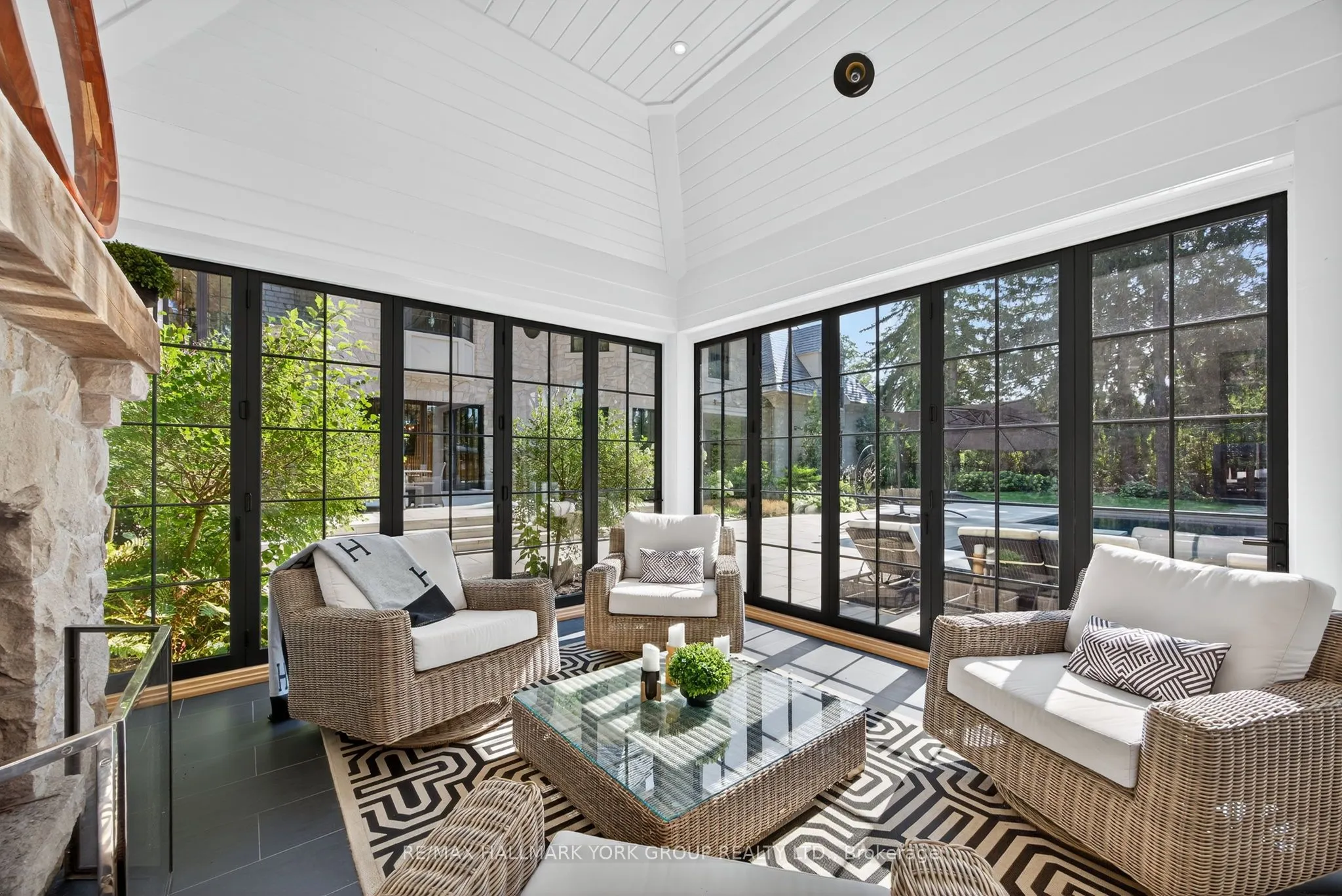 108 Kennedy Street W