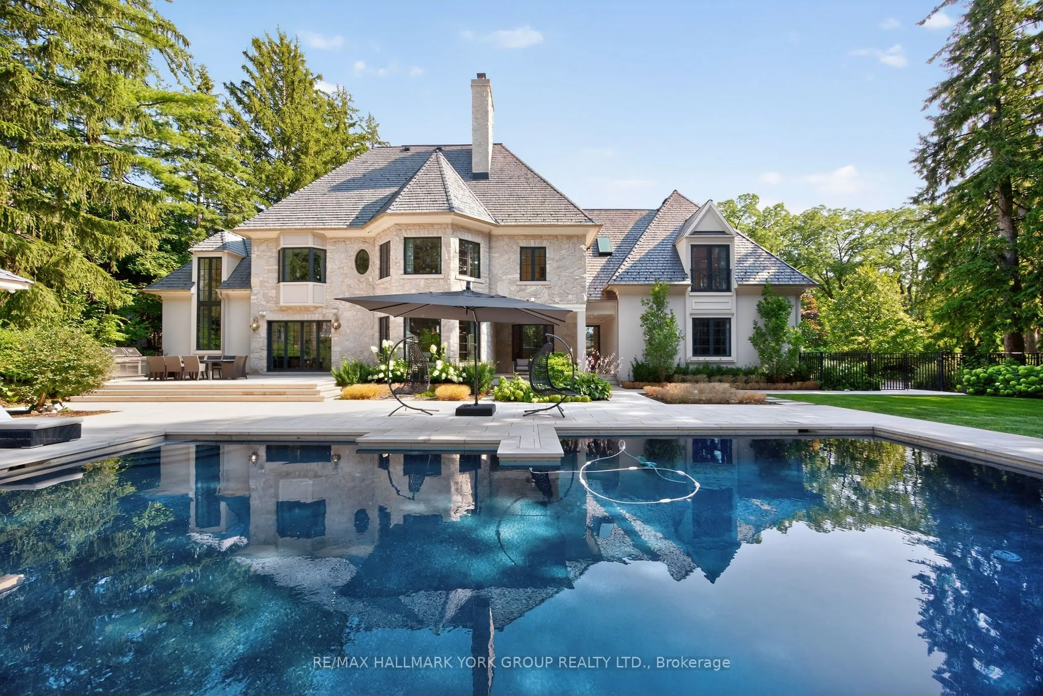 108 Kennedy Street W