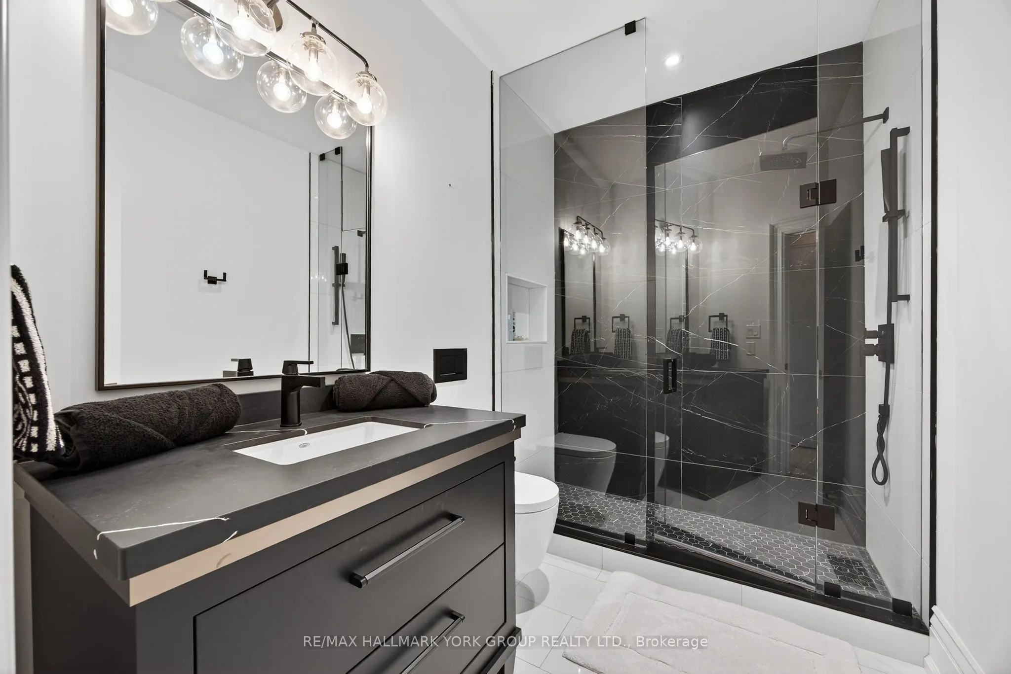 108 Kennedy Street W