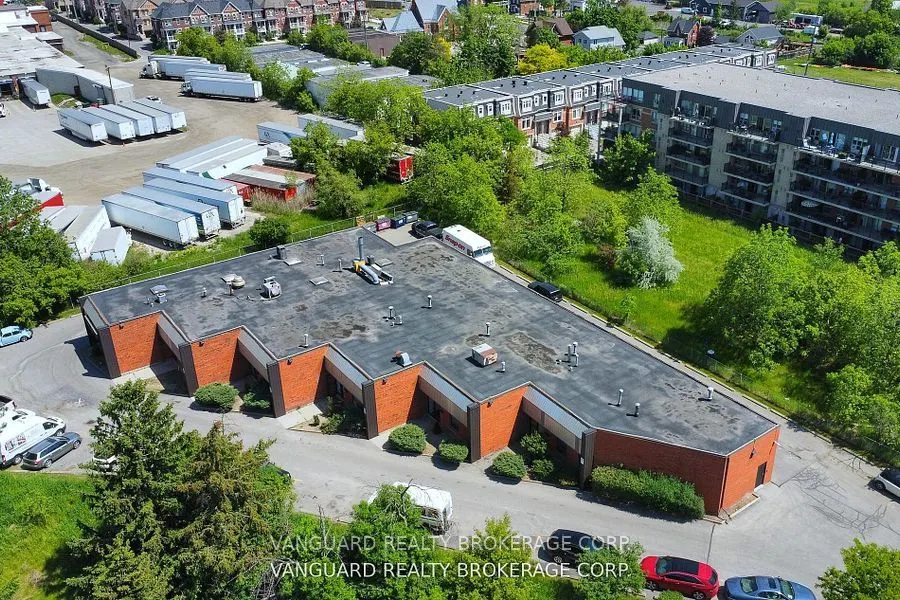 350 Woodbridge Avenue, #17