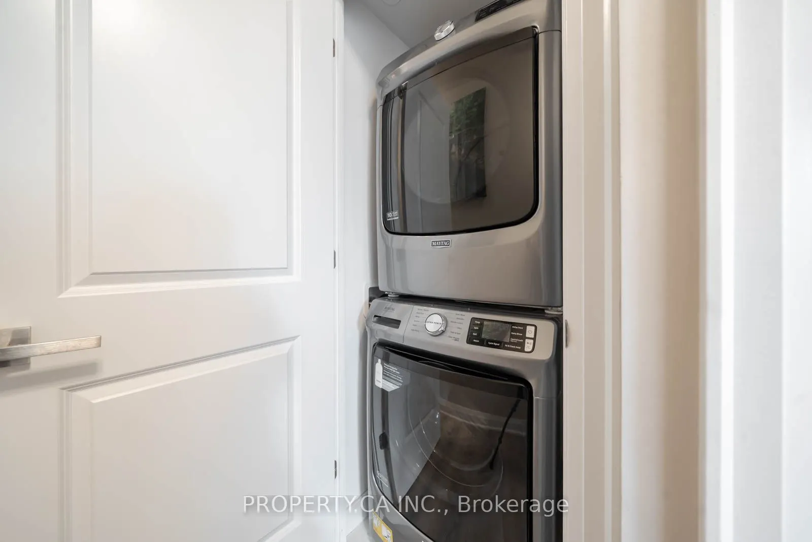 10 Gatineau Drive, #216W