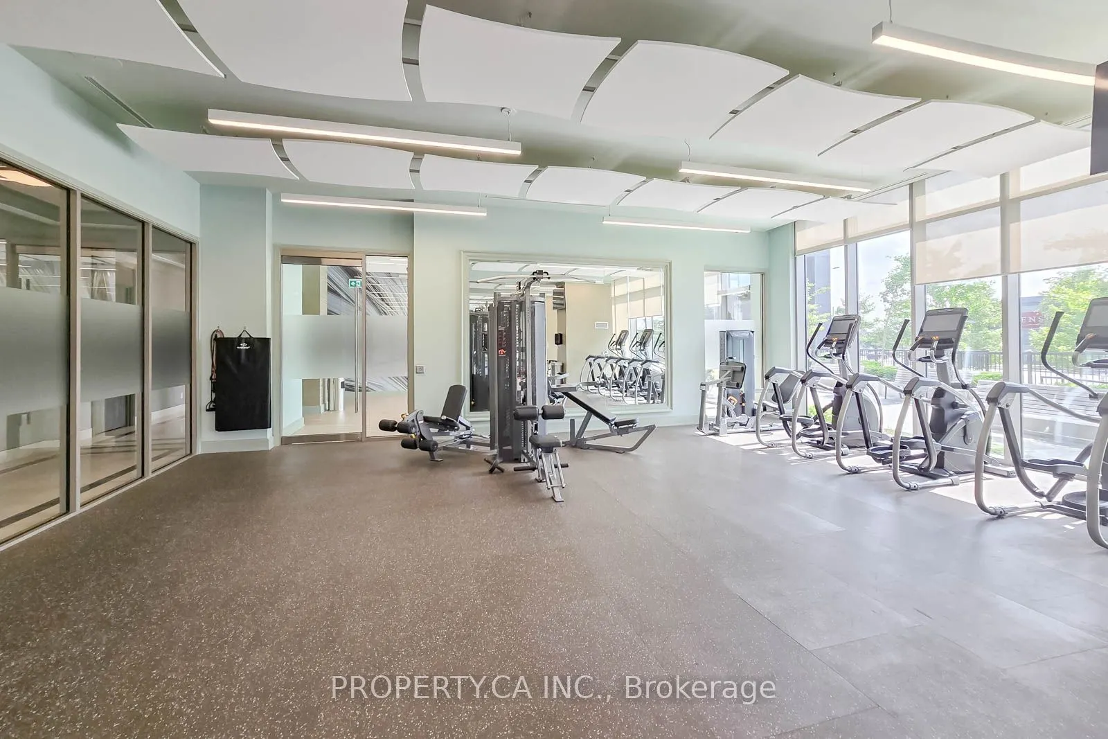 10 Gatineau Drive, #216W