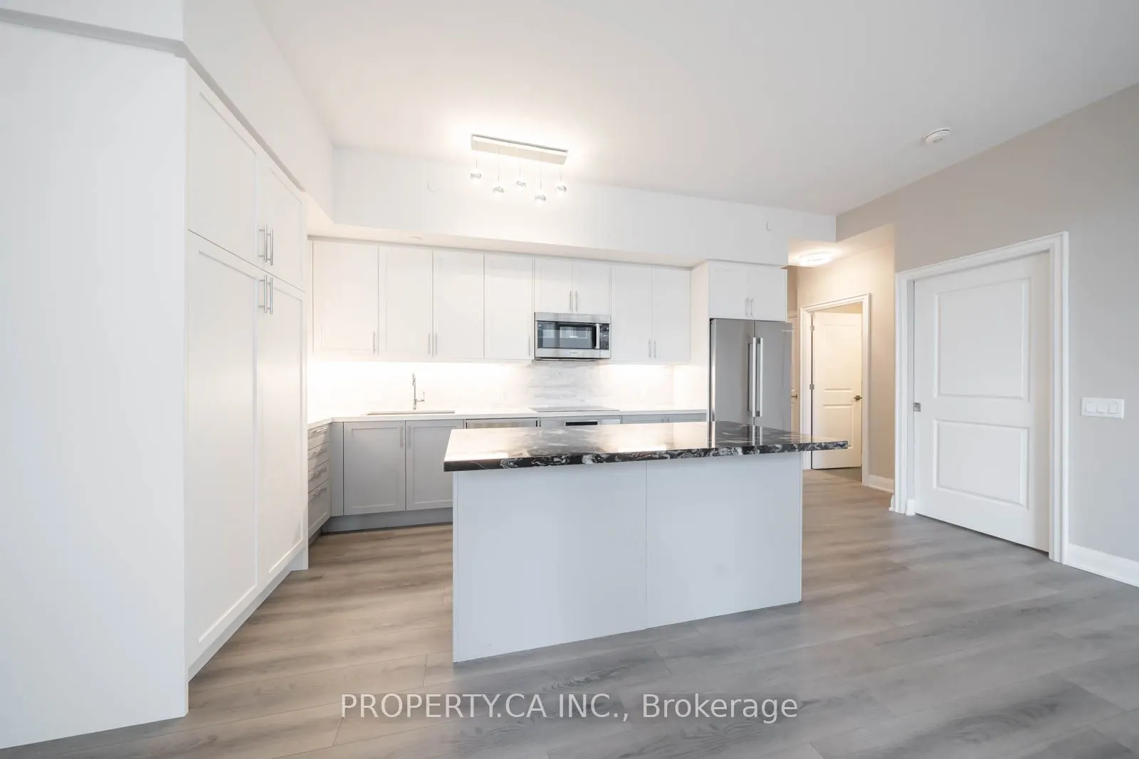 10 Gatineau Drive, #216W