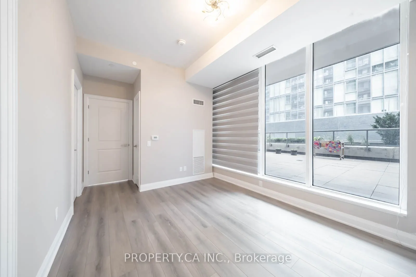 10 Gatineau Drive, #216W