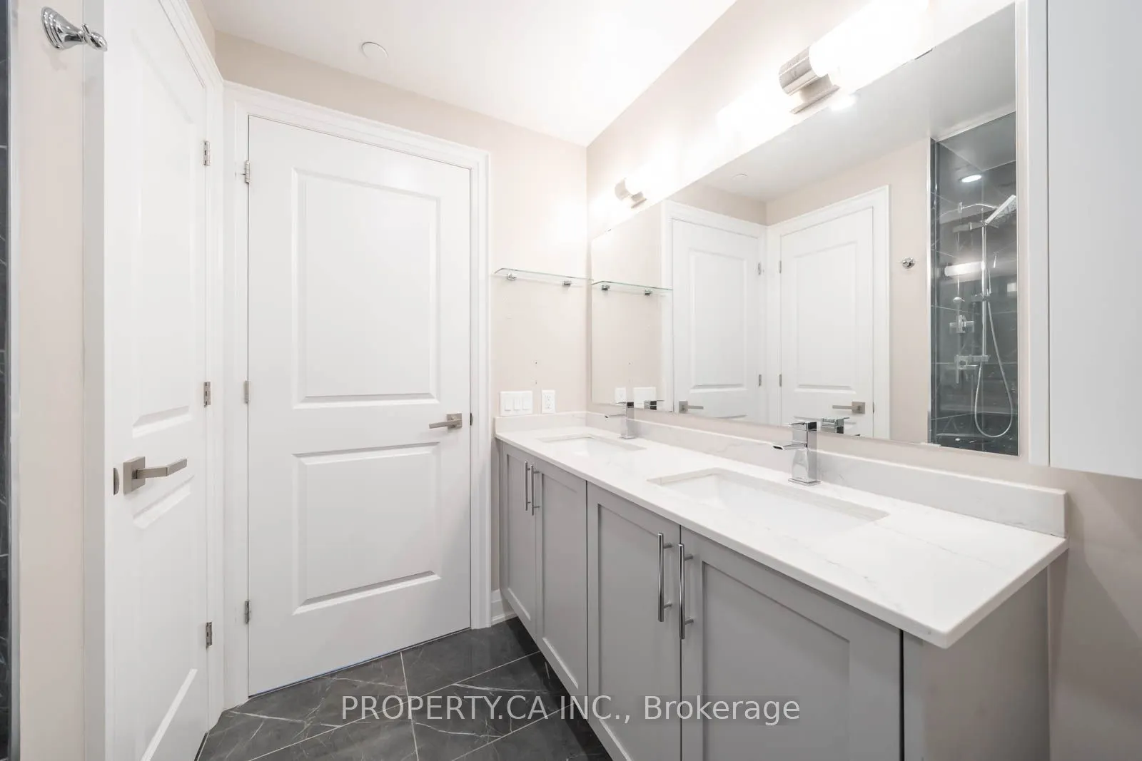 10 Gatineau Drive, #216W