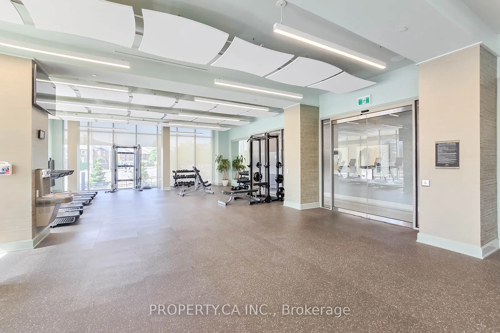 10 Gatineau Drive, #216W