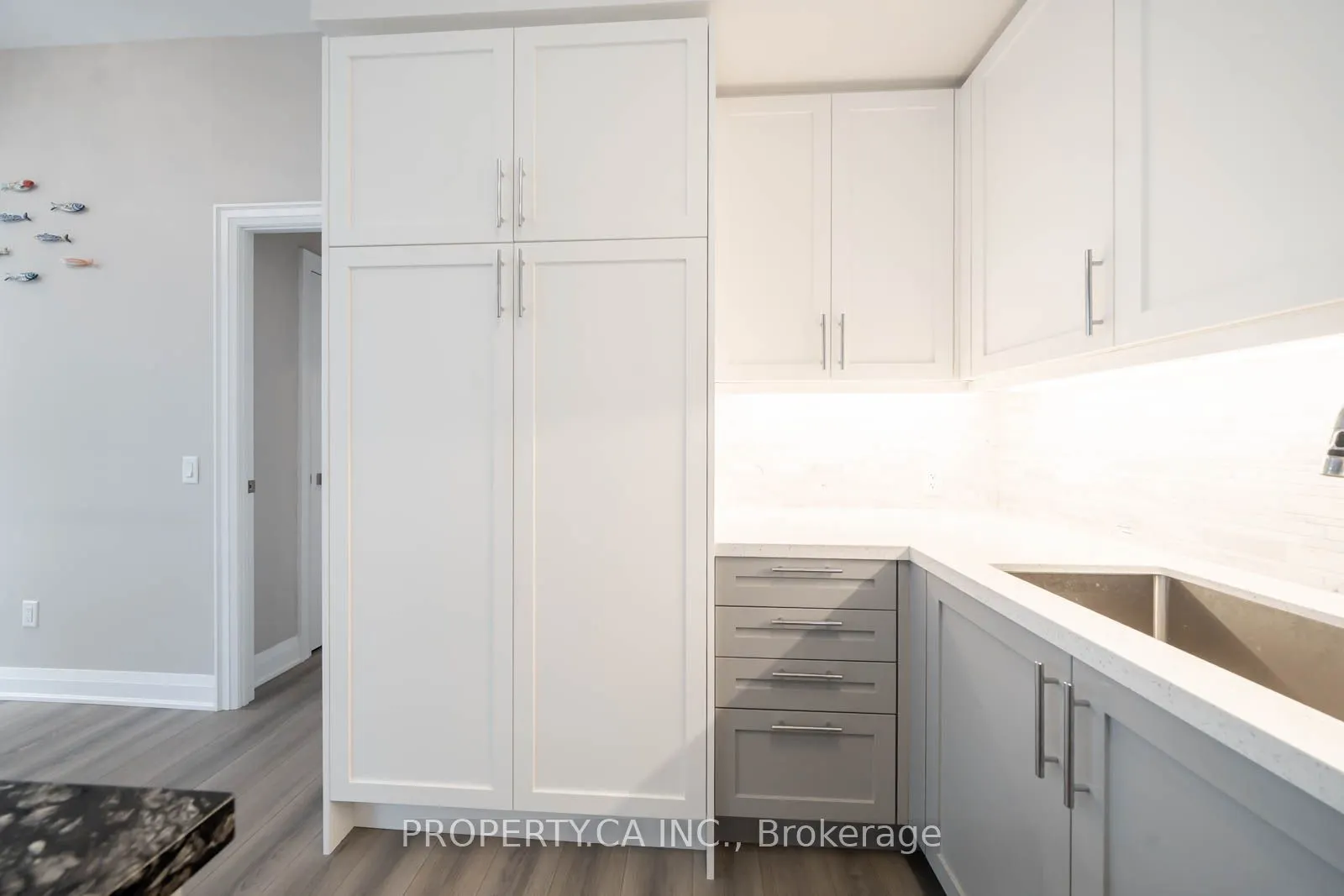 10 Gatineau Drive, #216W