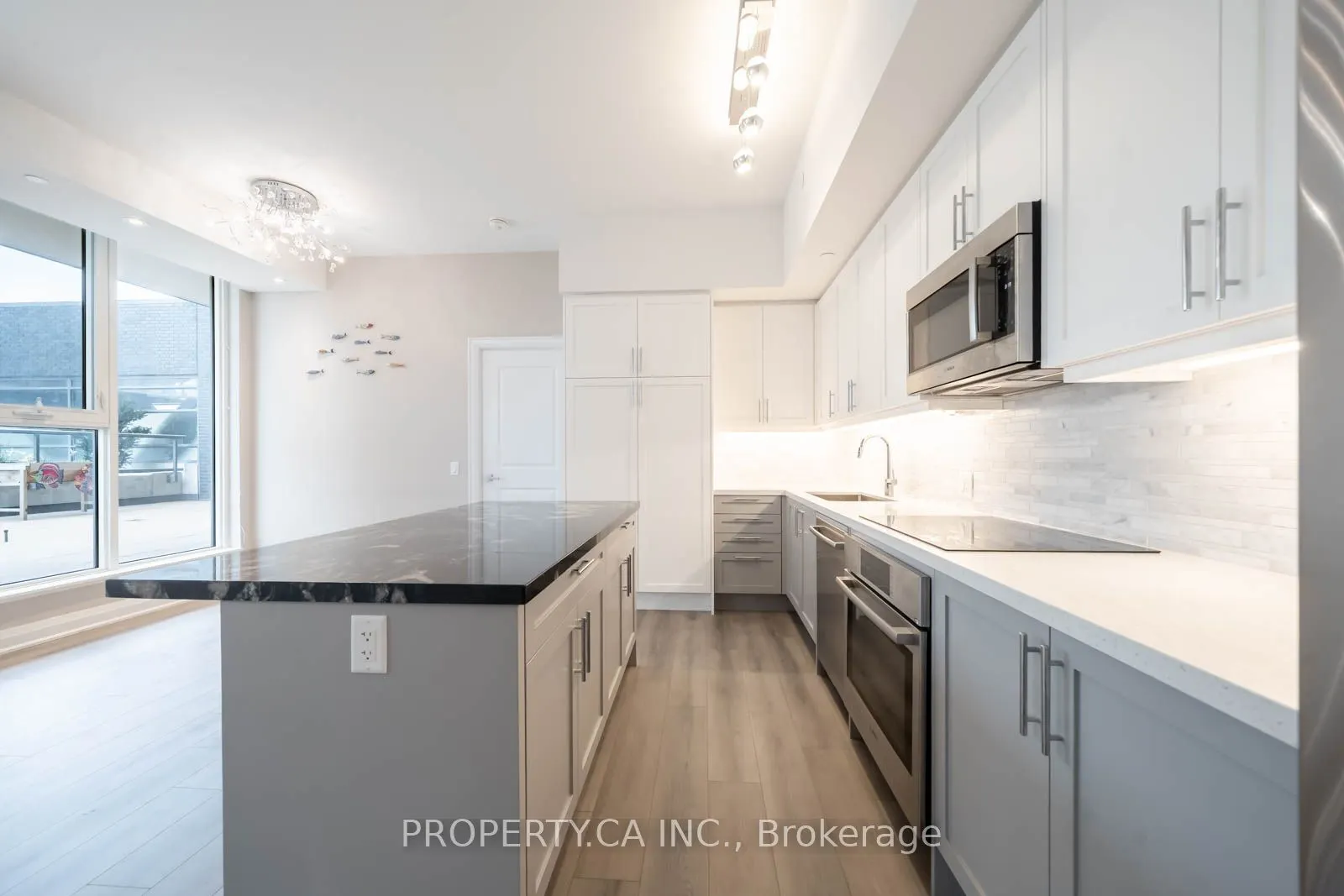 10 Gatineau Drive, #216W