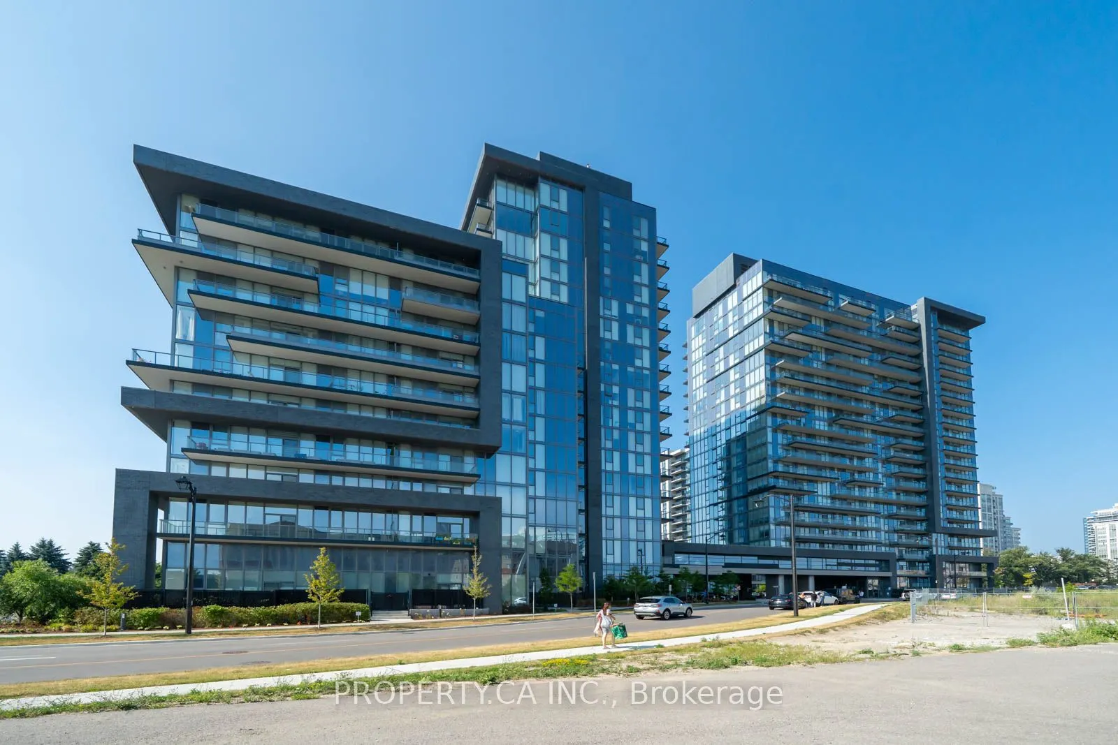 10 Gatineau Drive, #216W