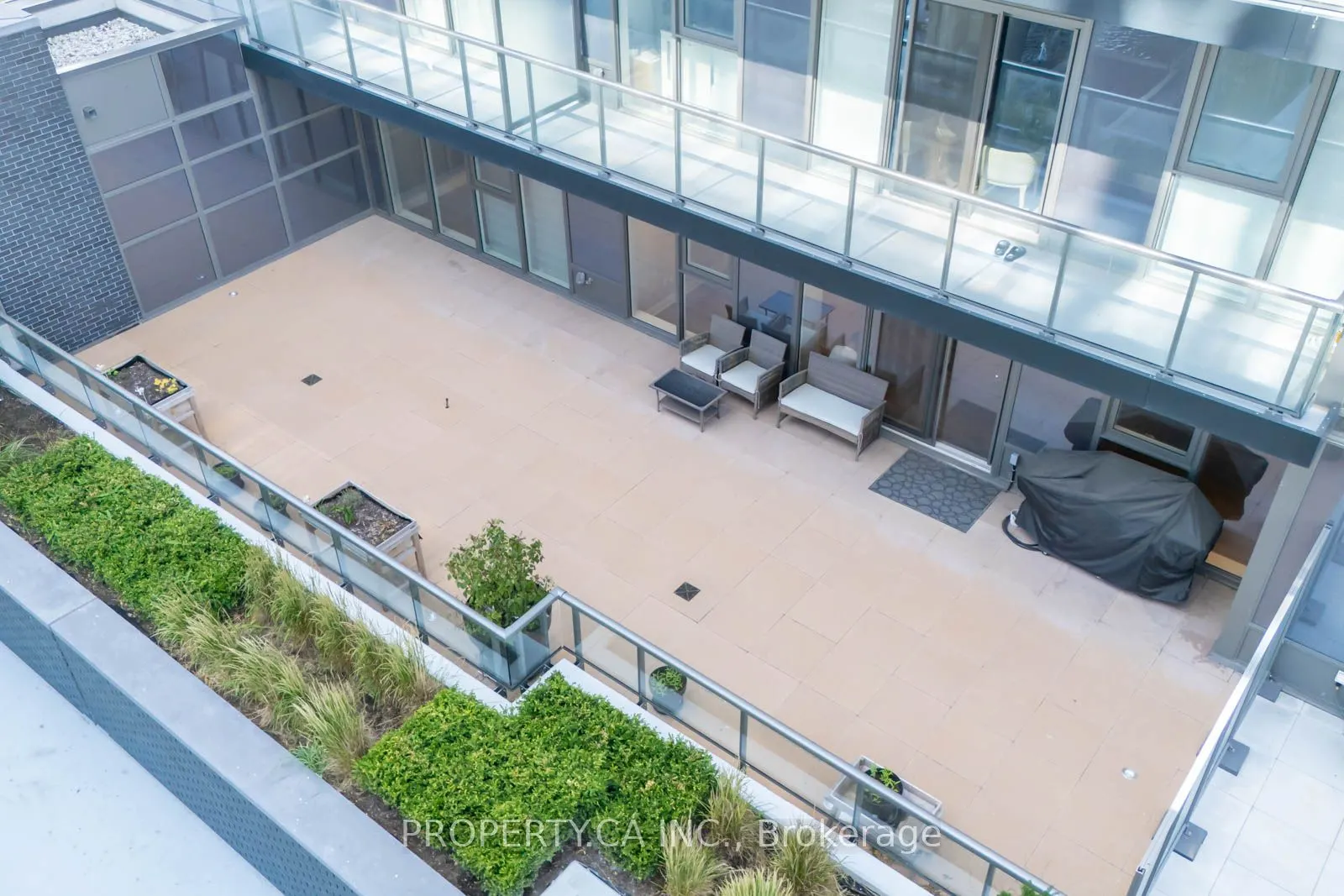 10 Gatineau Drive, #216W