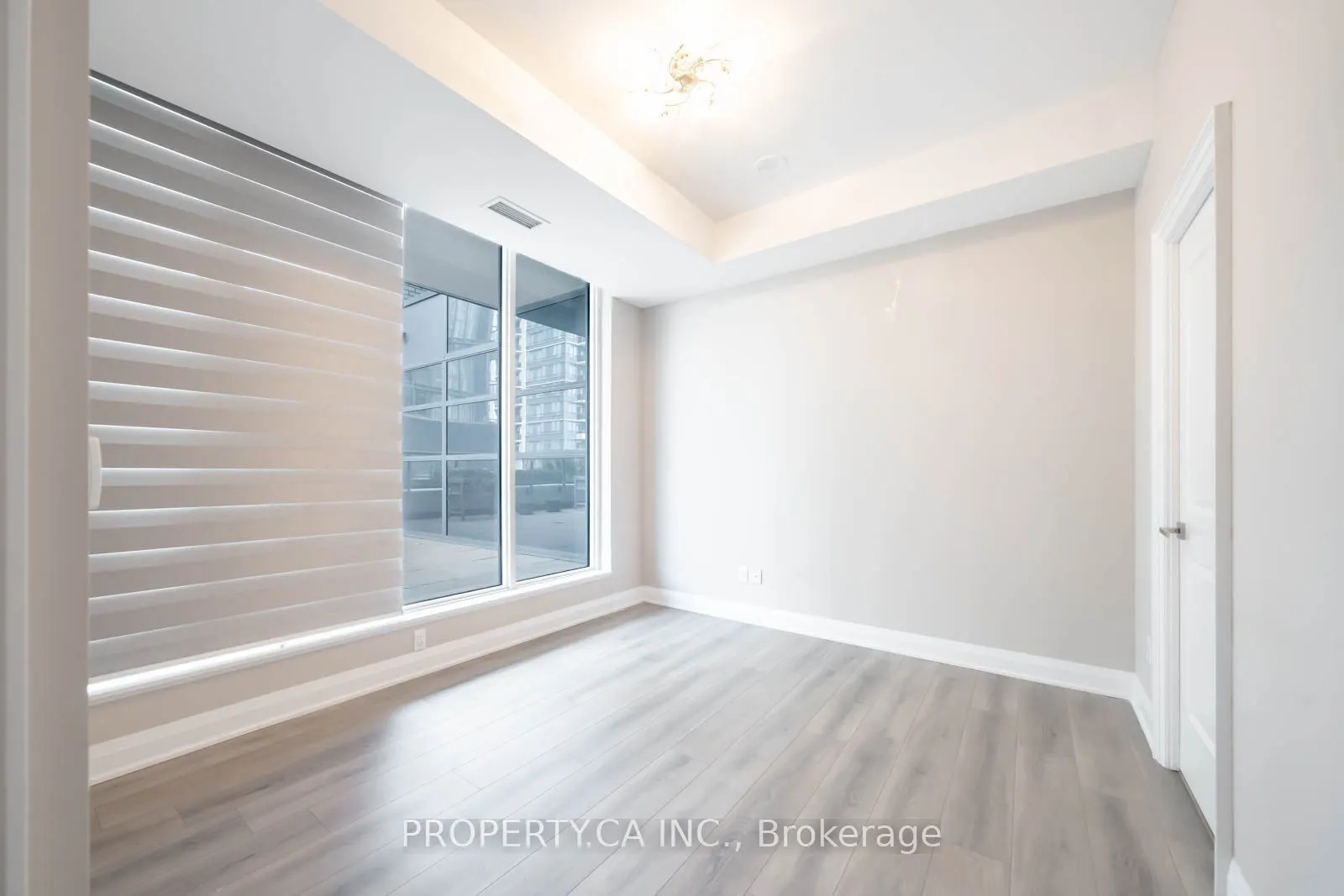 10 Gatineau Drive, #216W