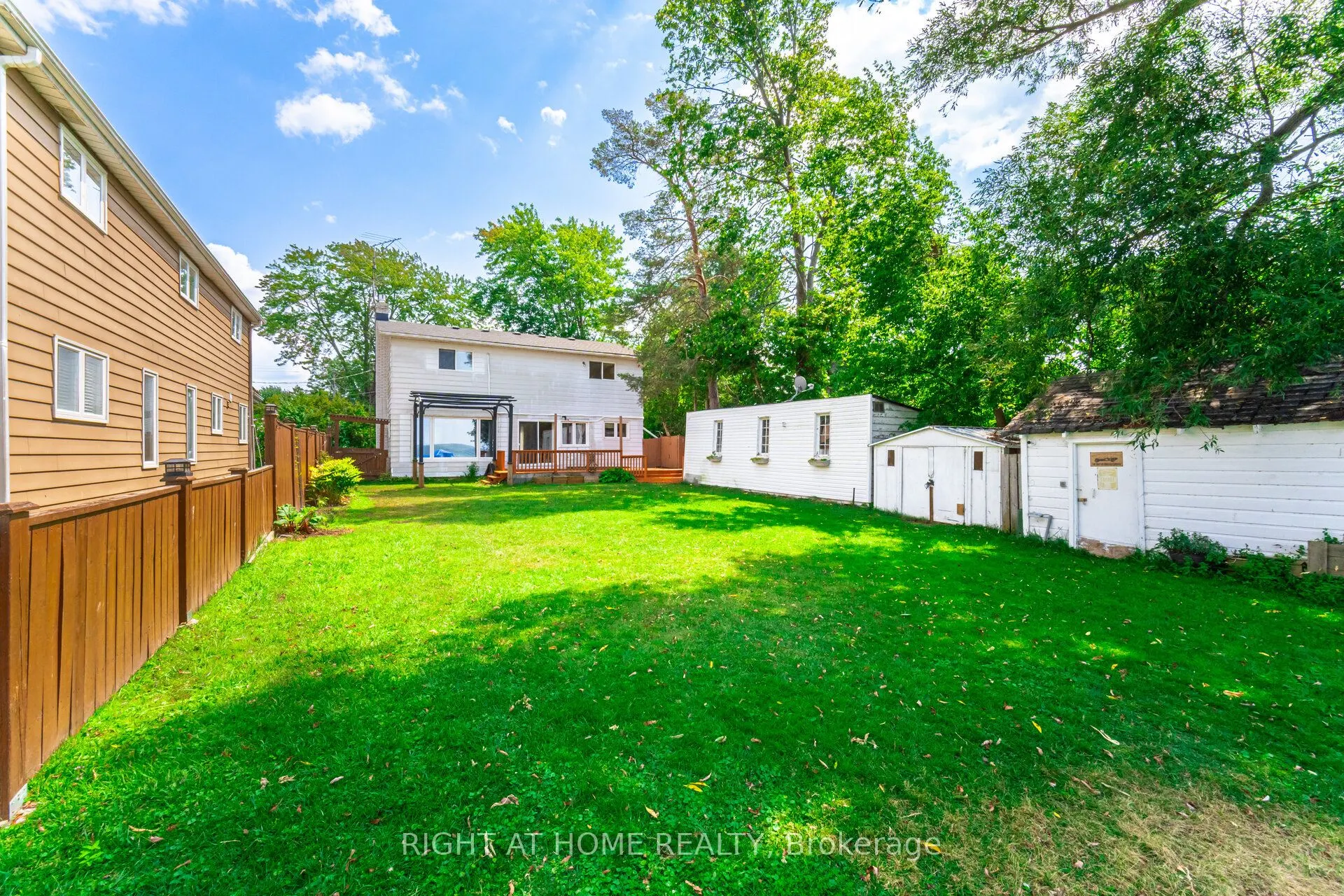 428 Lake Drive S