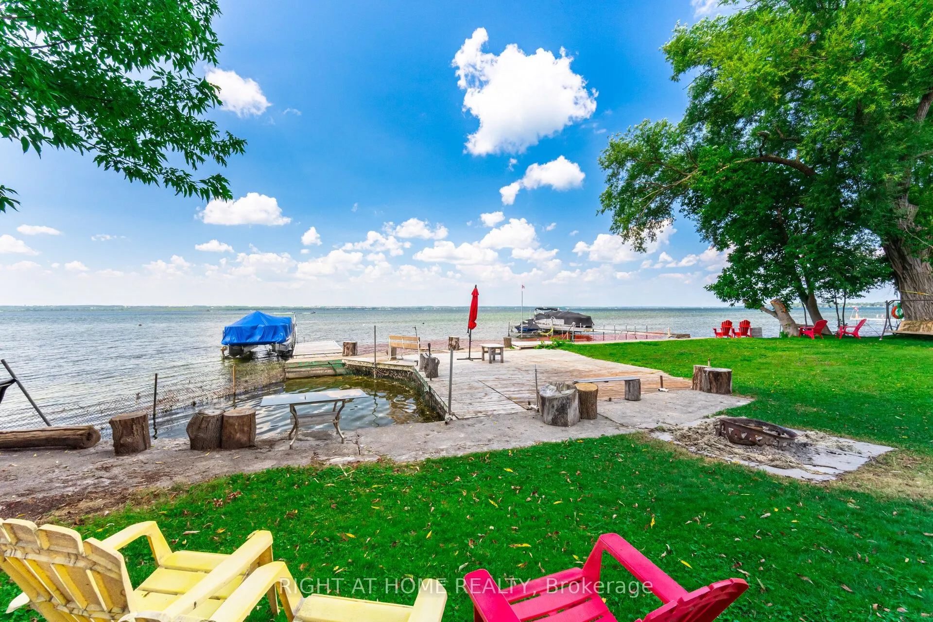 428 Lake Drive S