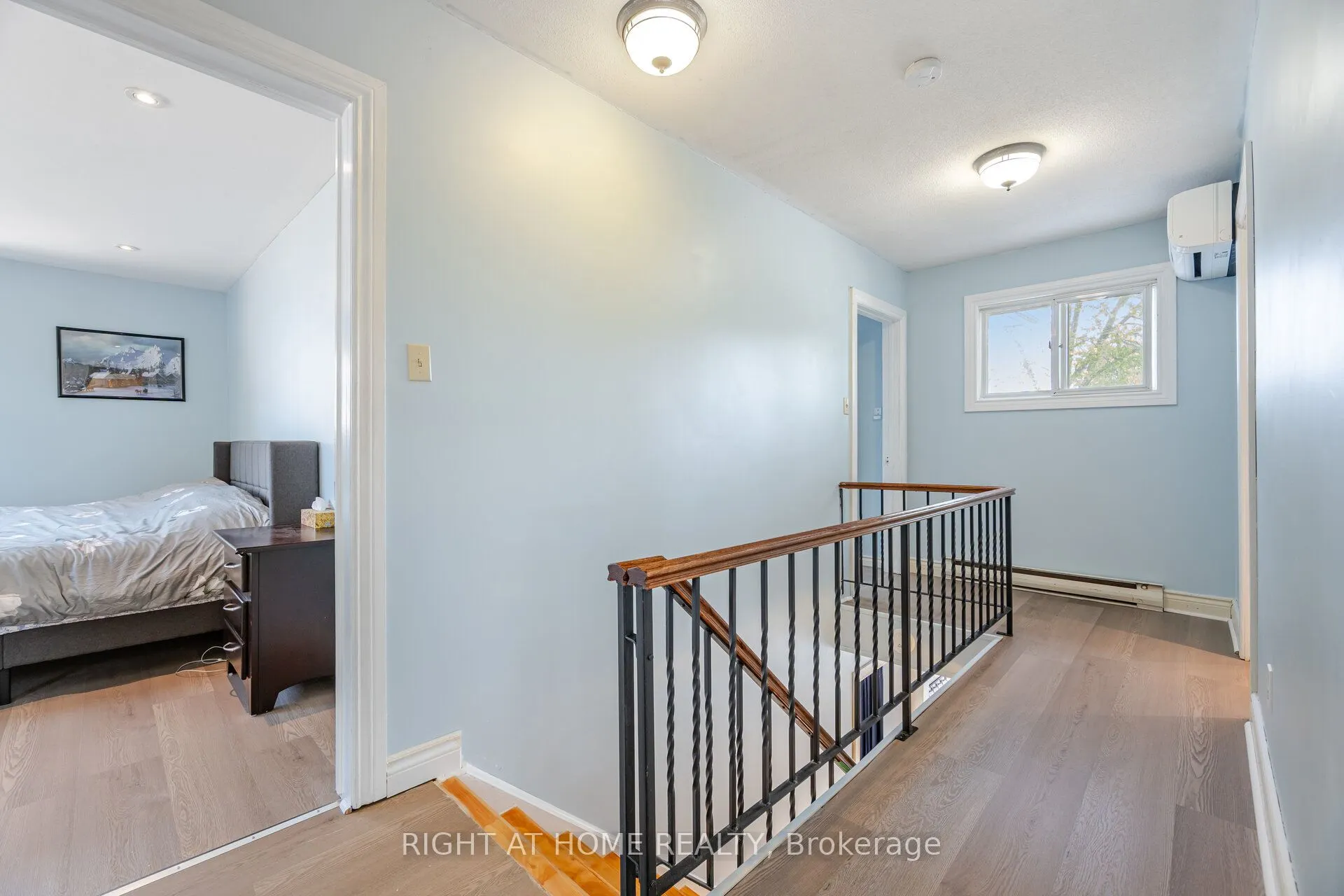 428 Lake Drive S