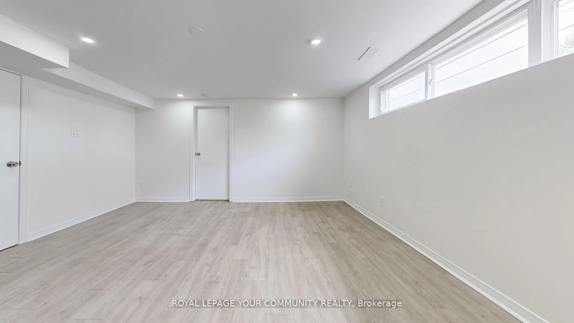 446 Lynett Crescent