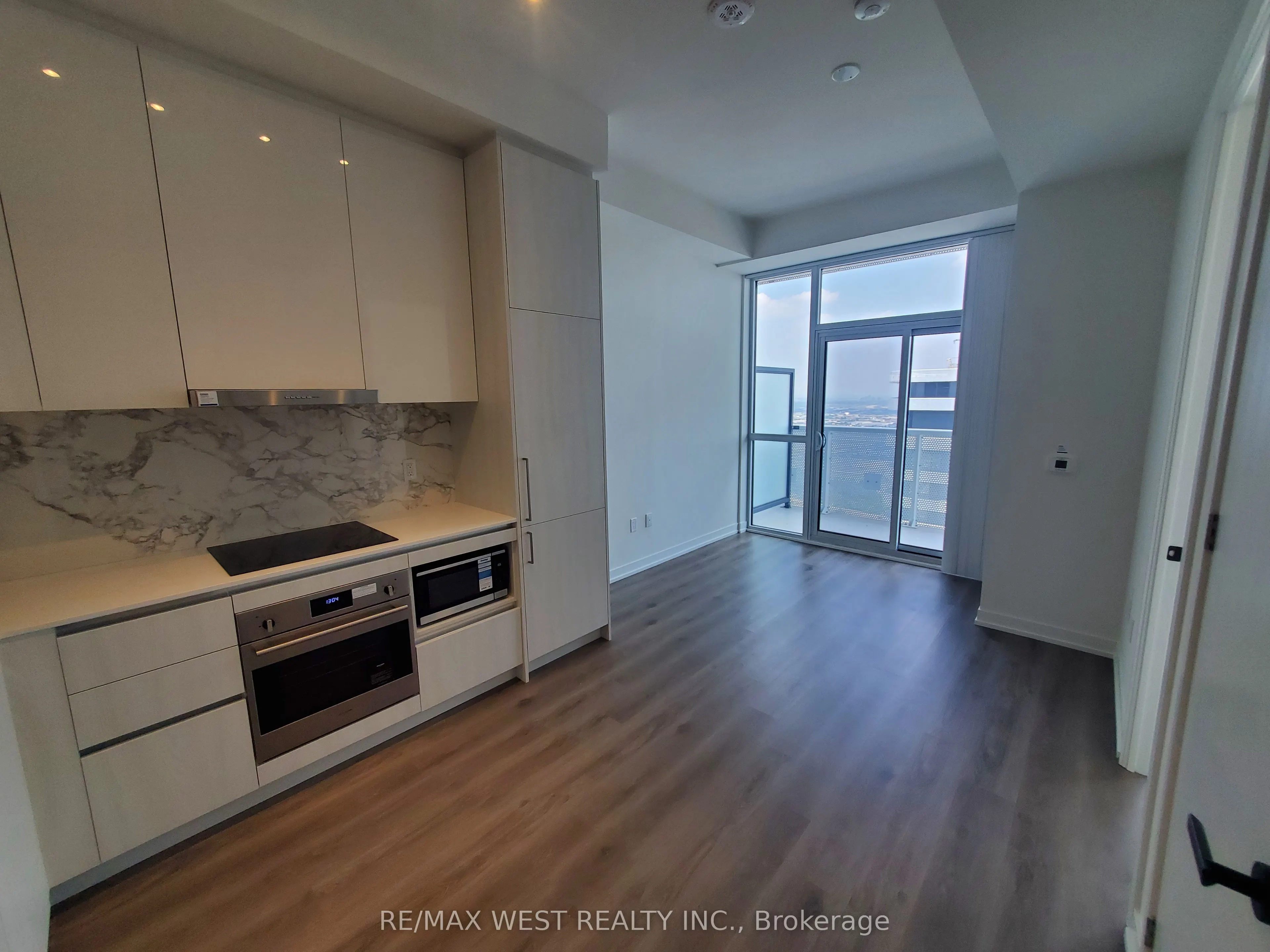 225 Commerce Street, #6501