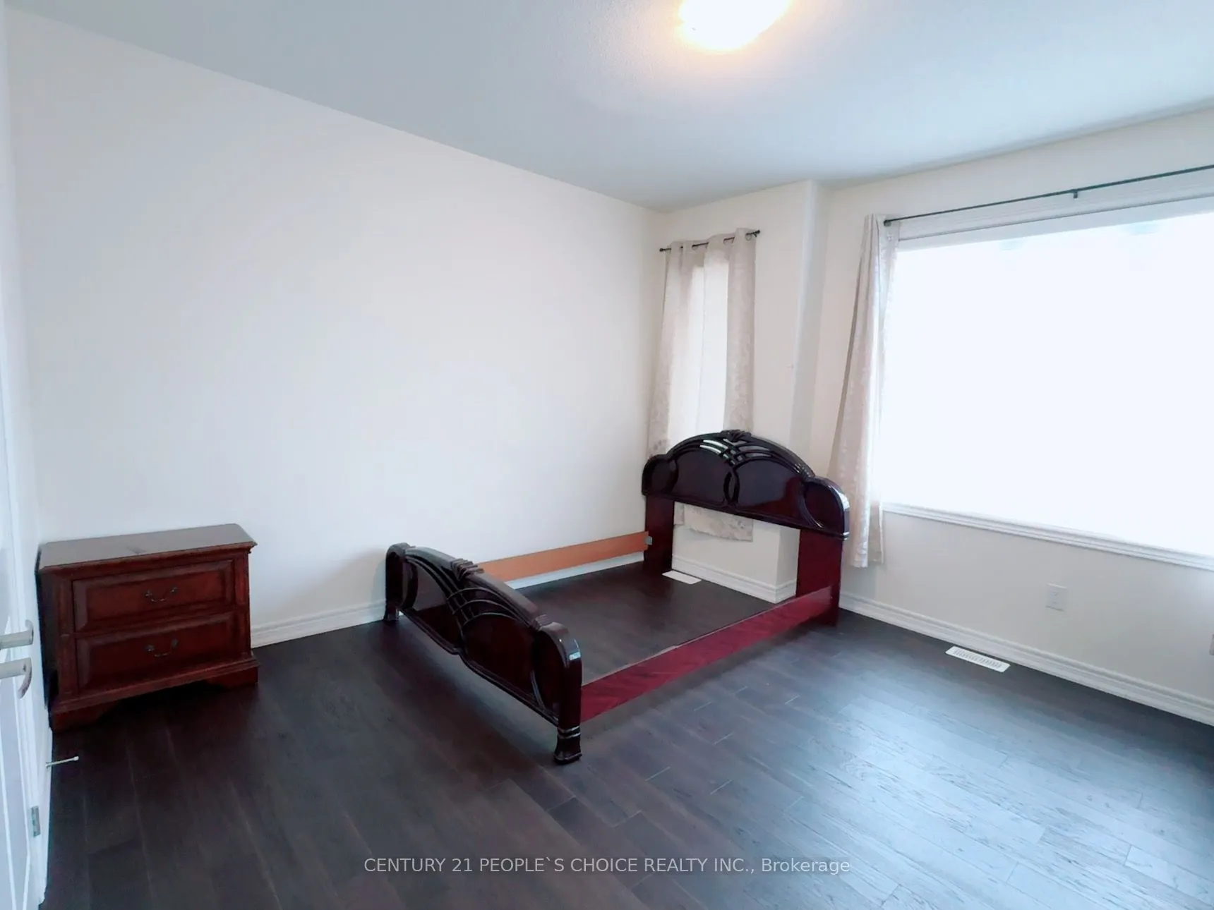 118 Blackwell Crescent, #Upper